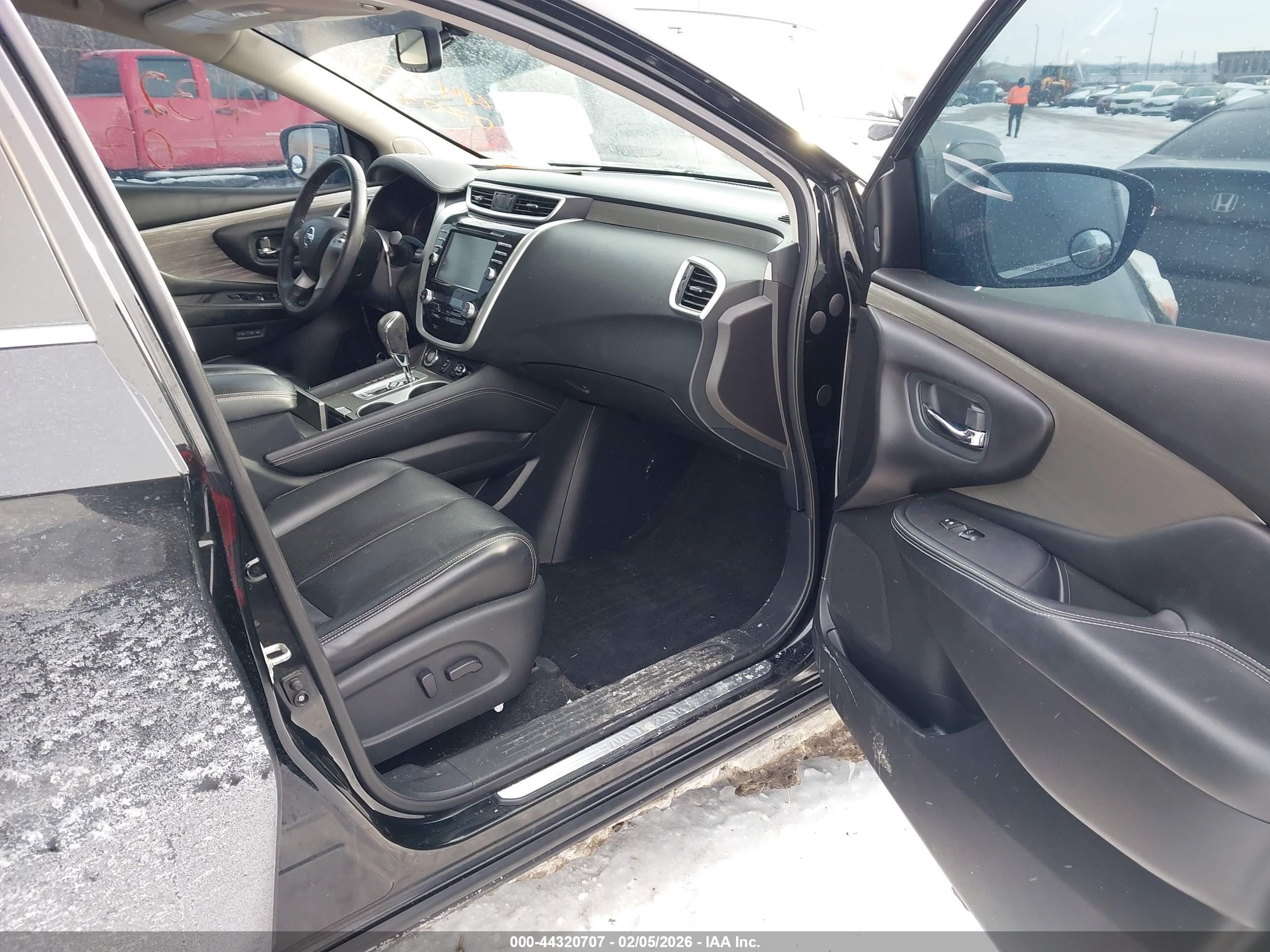 NISSAN MURANO image 5