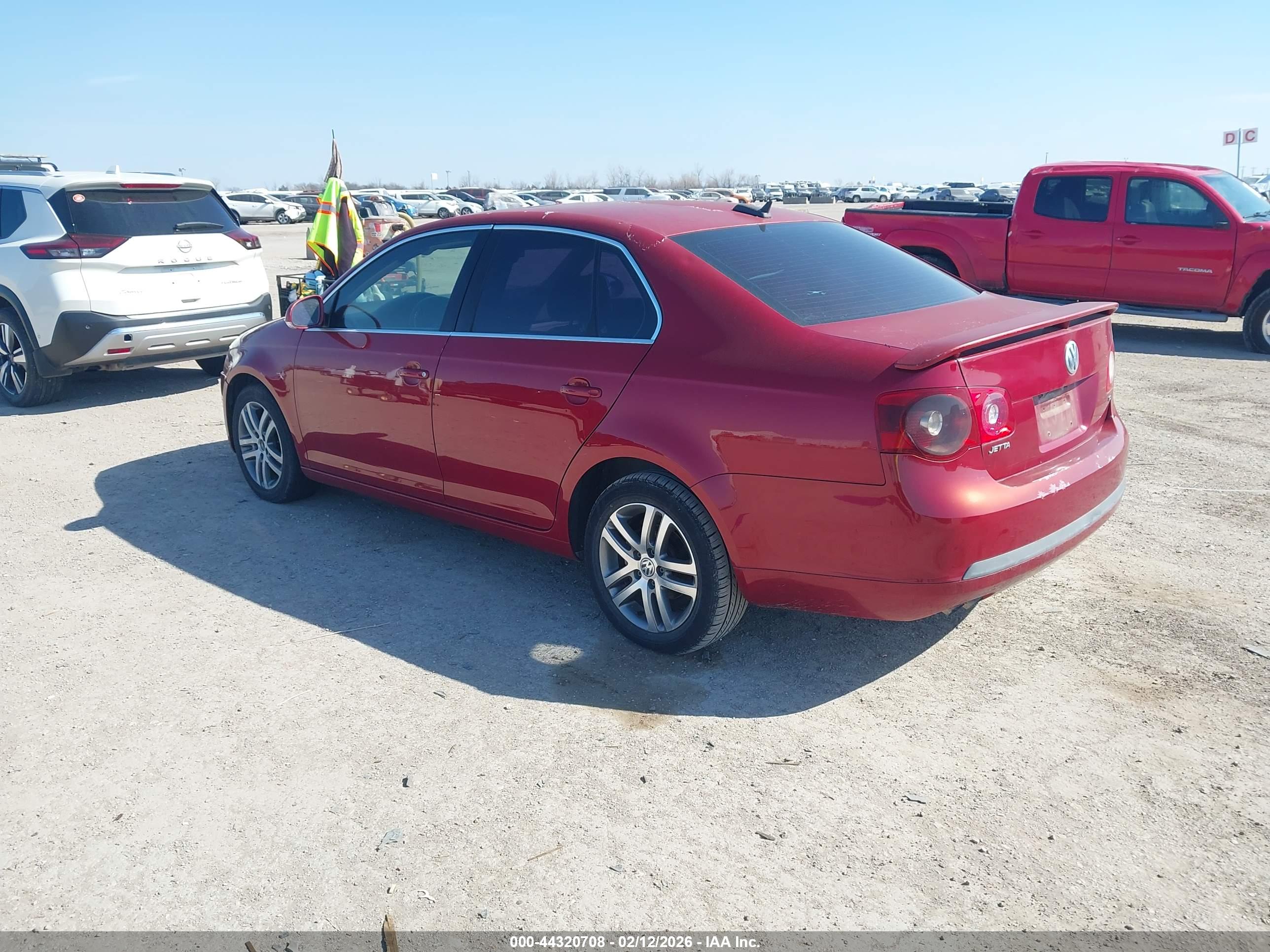 VOLKSWAGEN JETTA image 3