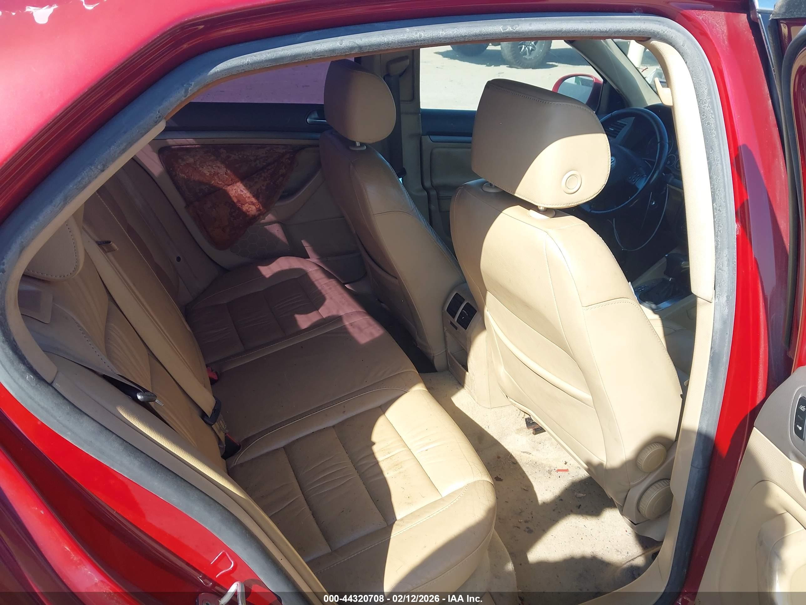 VOLKSWAGEN JETTA image 8