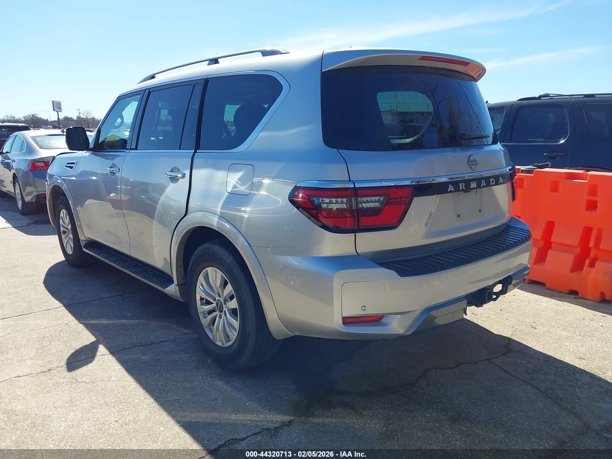 NISSAN ARMADA image 3