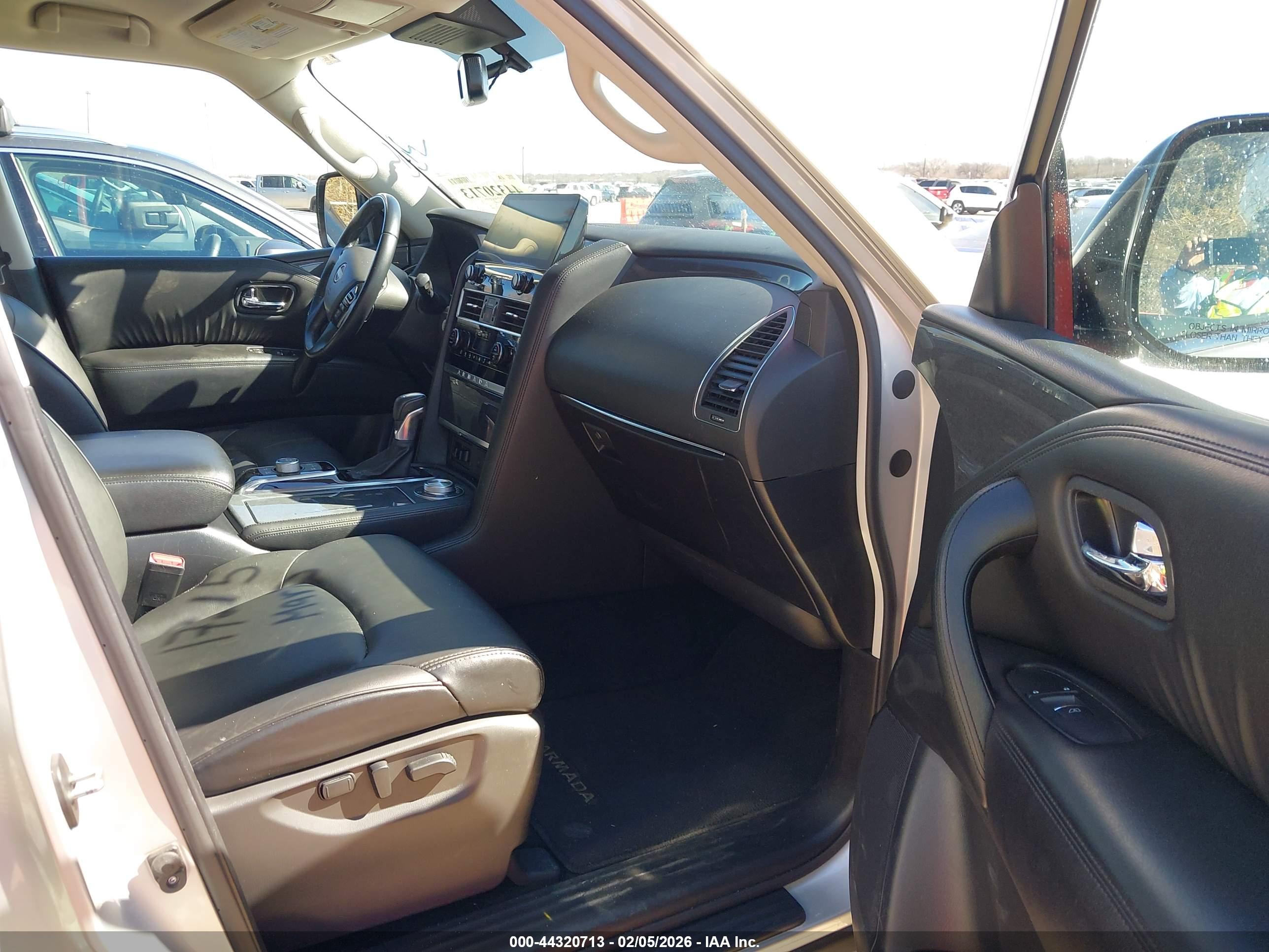 NISSAN ARMADA image 5