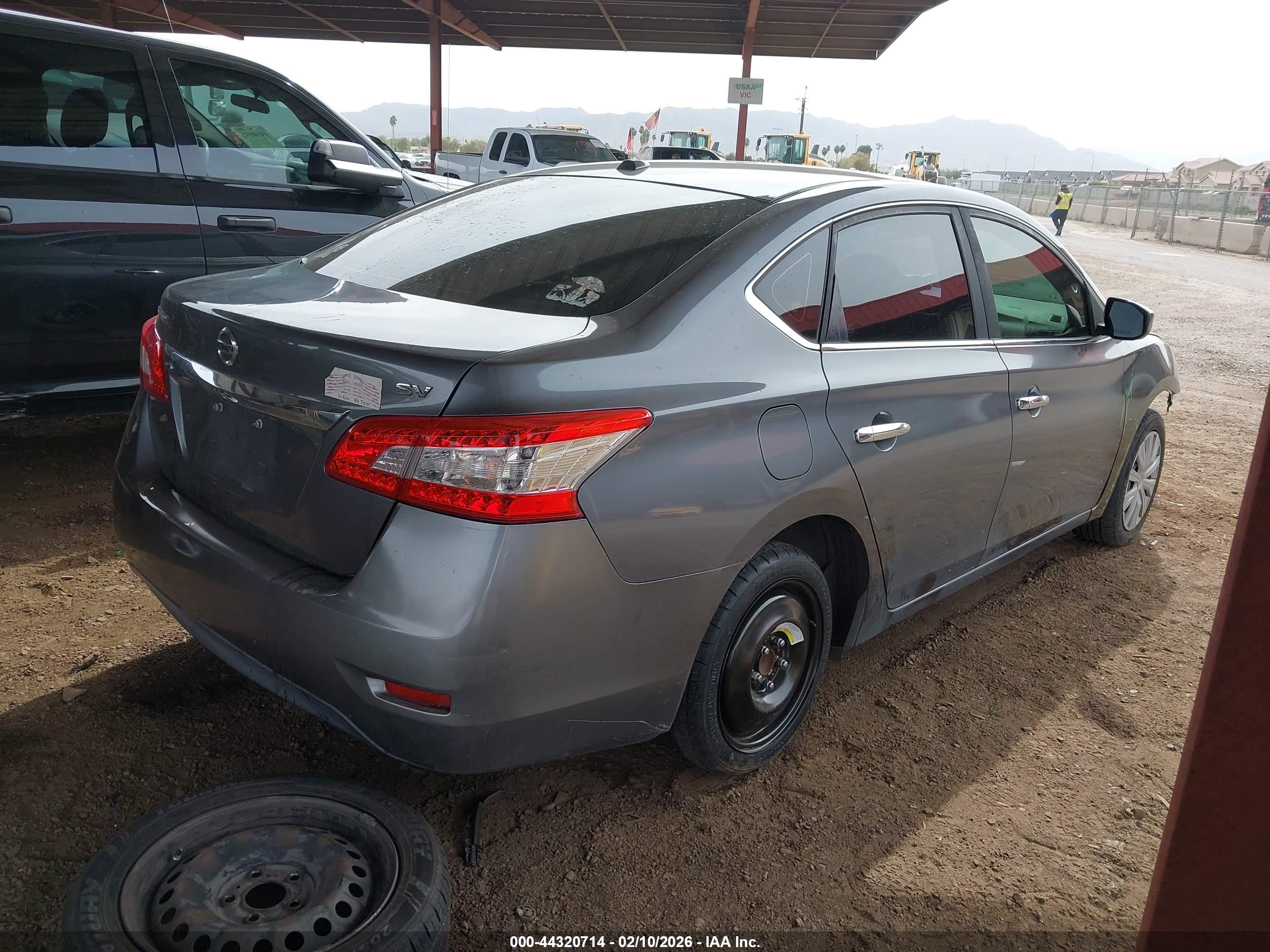 NISSAN SENTRA image 4