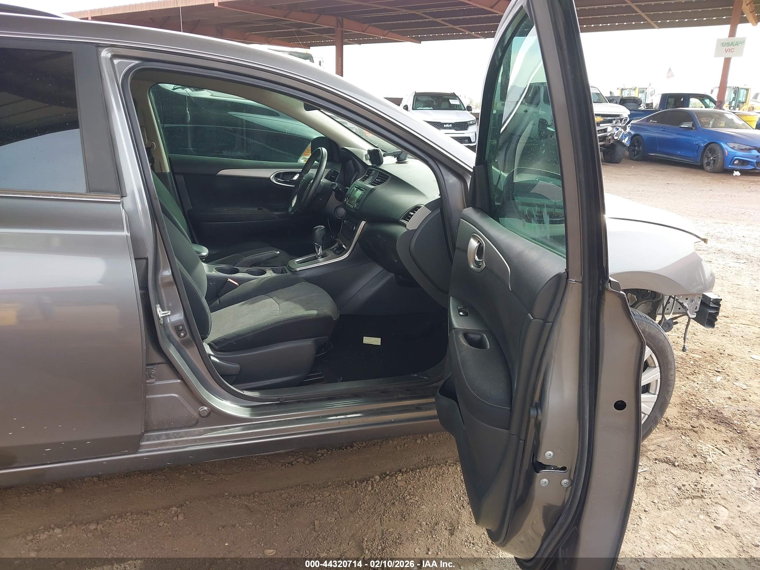 NISSAN SENTRA image 5
