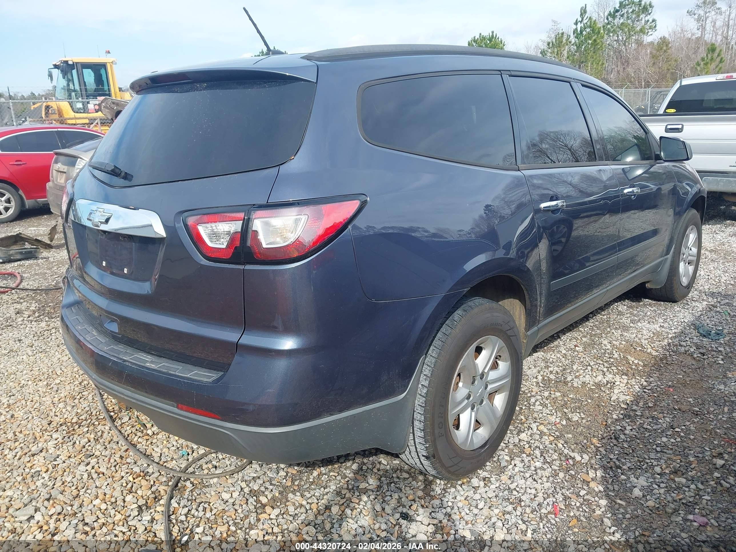 CHEVROLET TRAVERSE image 4