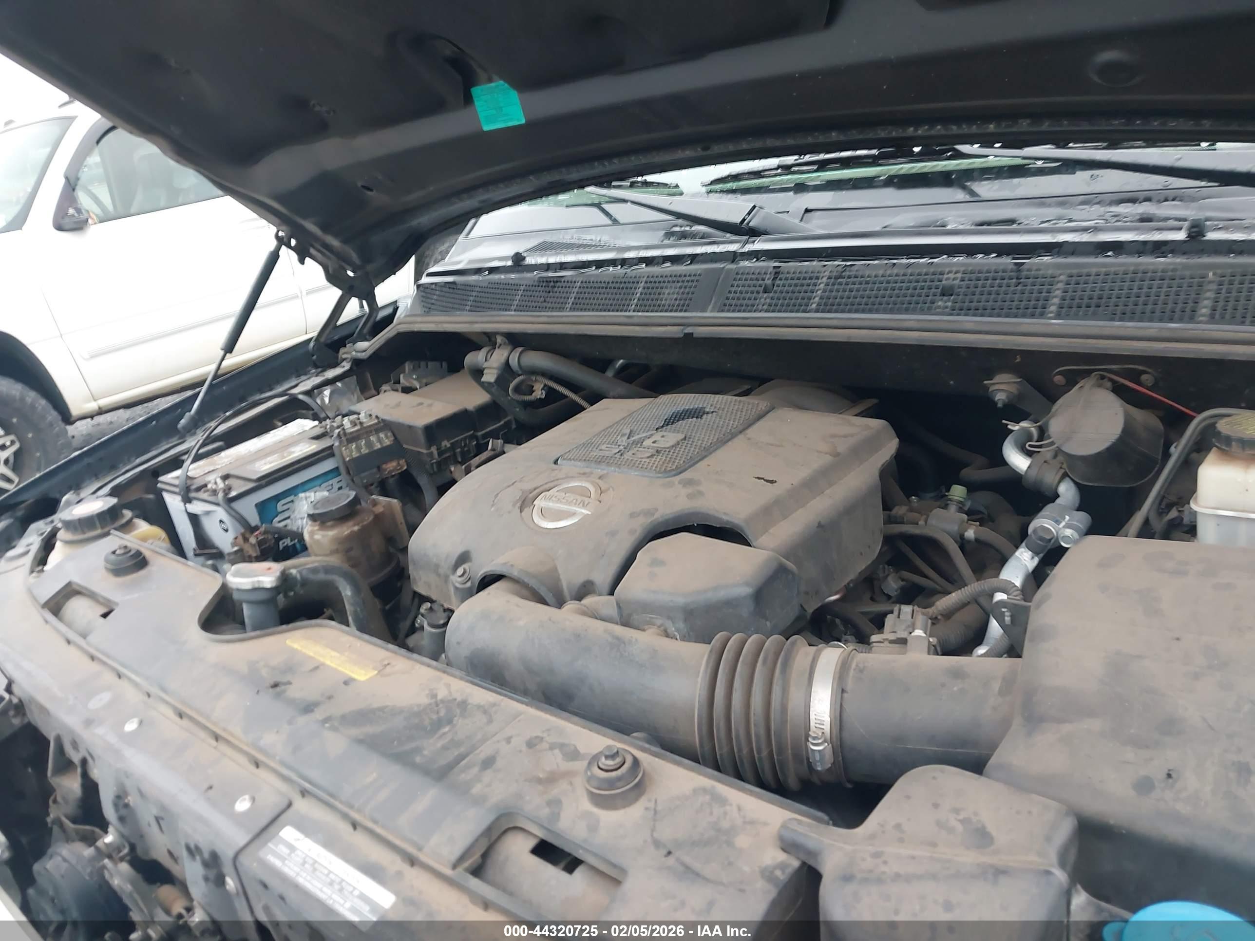 NISSAN TITAN image 10