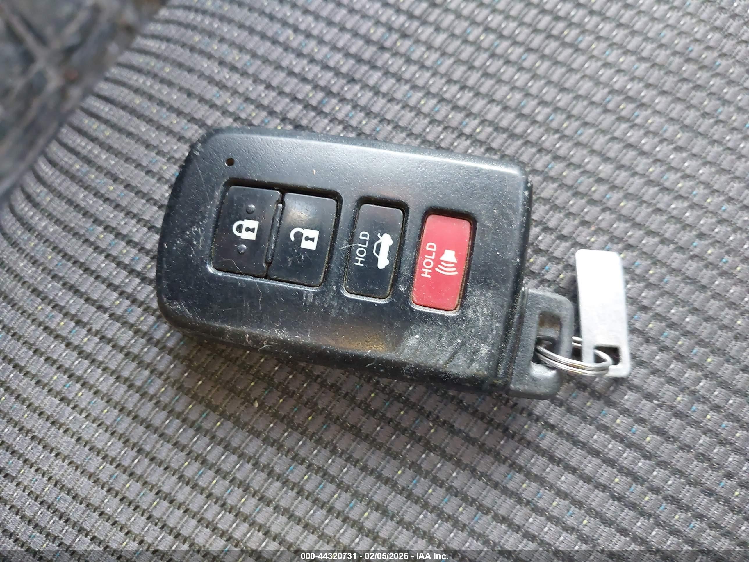 TOYOTA COROLLA image 11