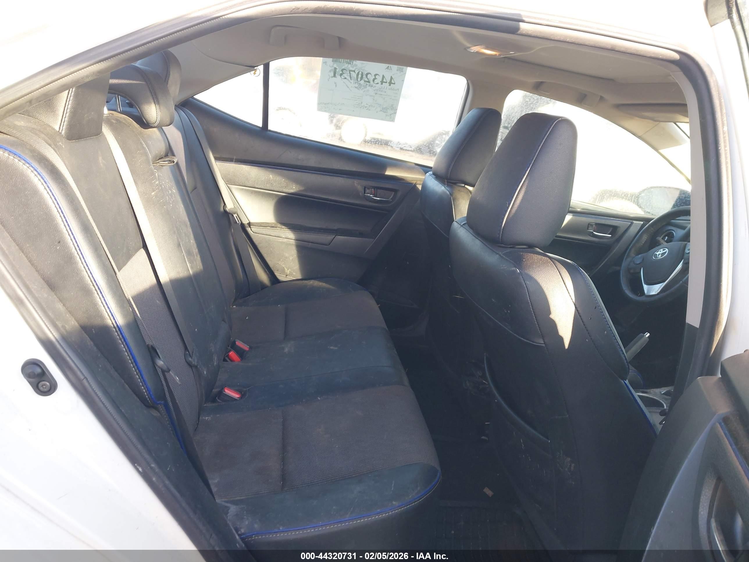 TOYOTA COROLLA image 8