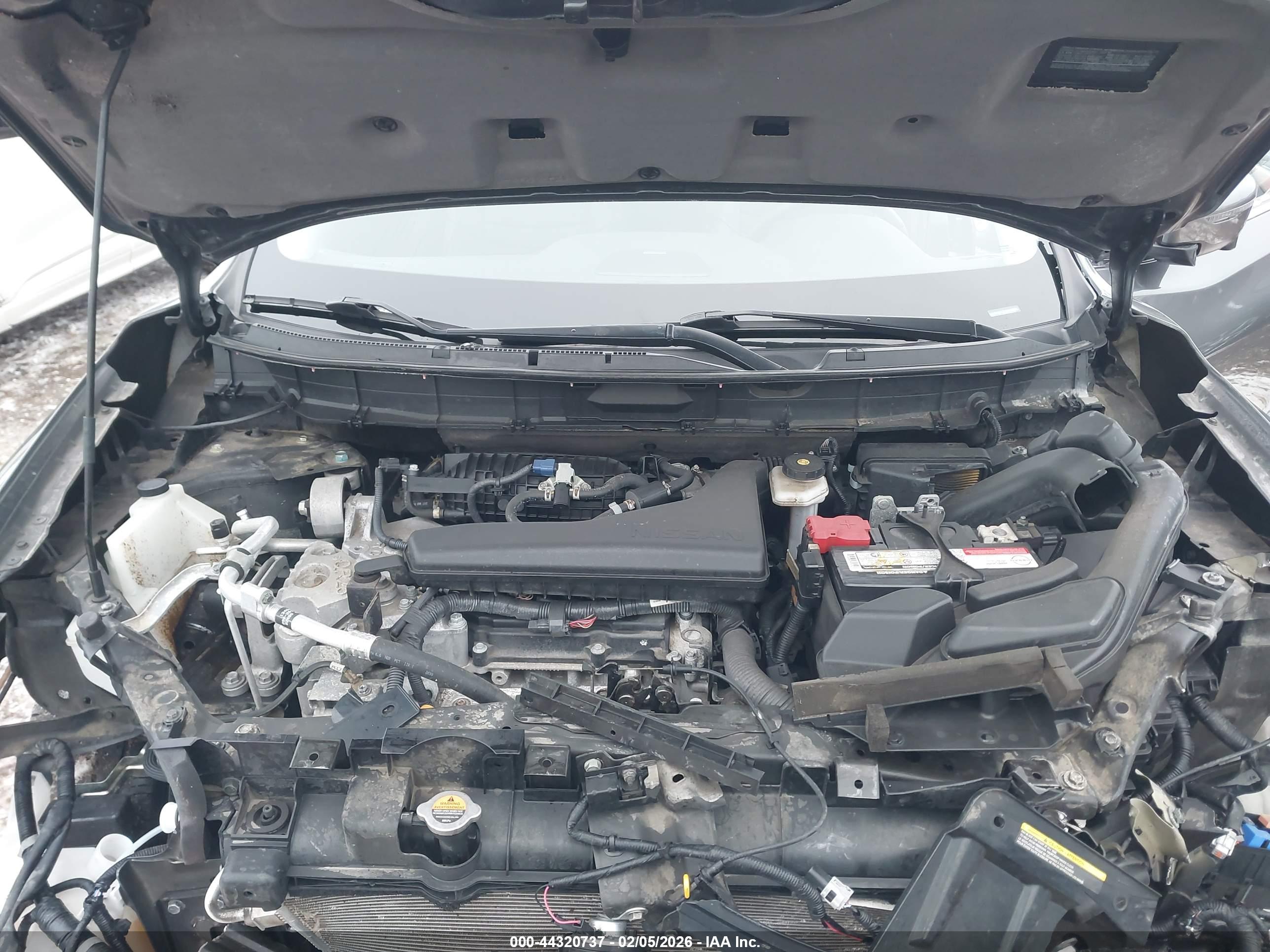 NISSAN ROGUE image 10
