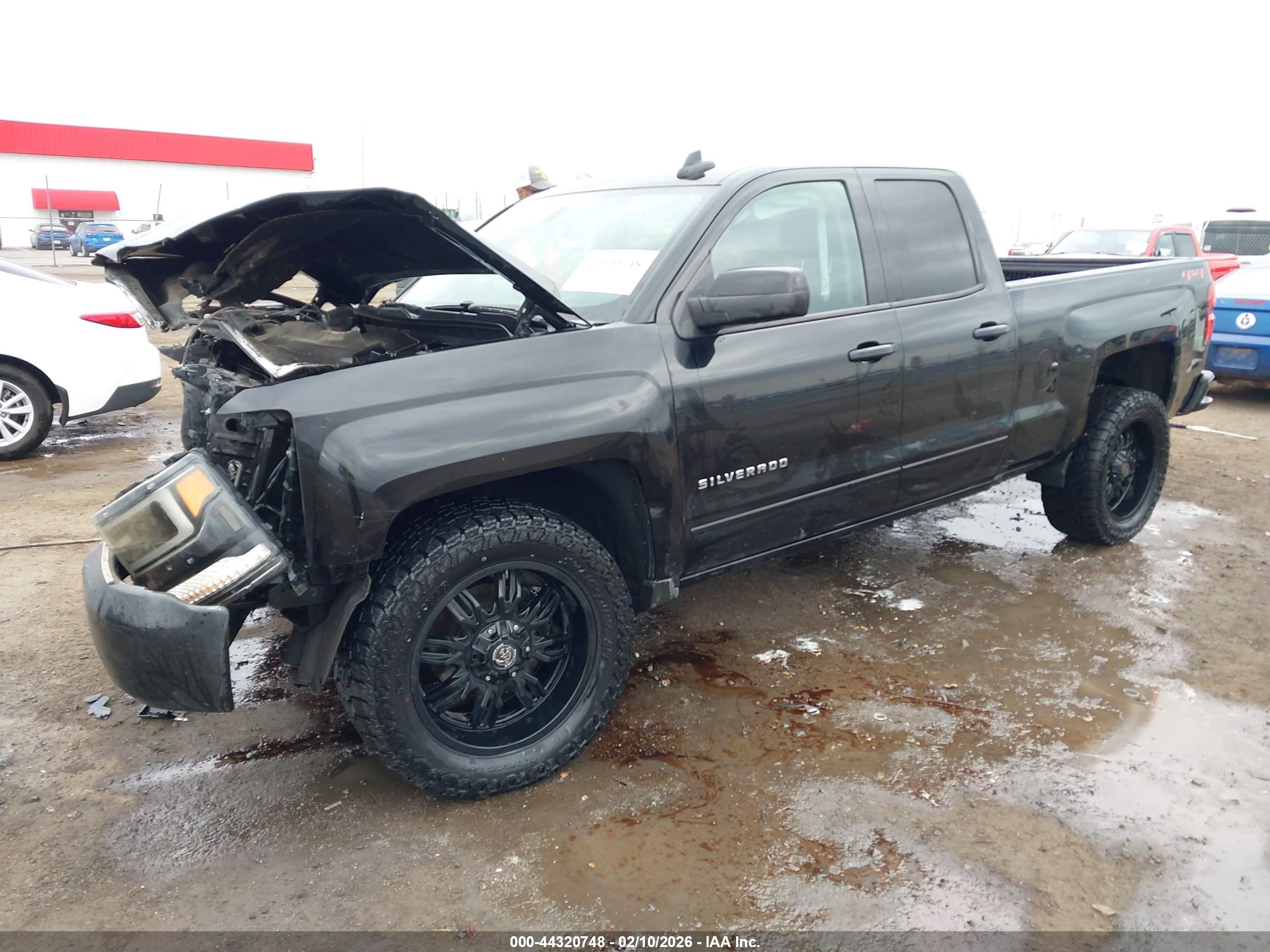 CHEVROLET SILVERADO image 2