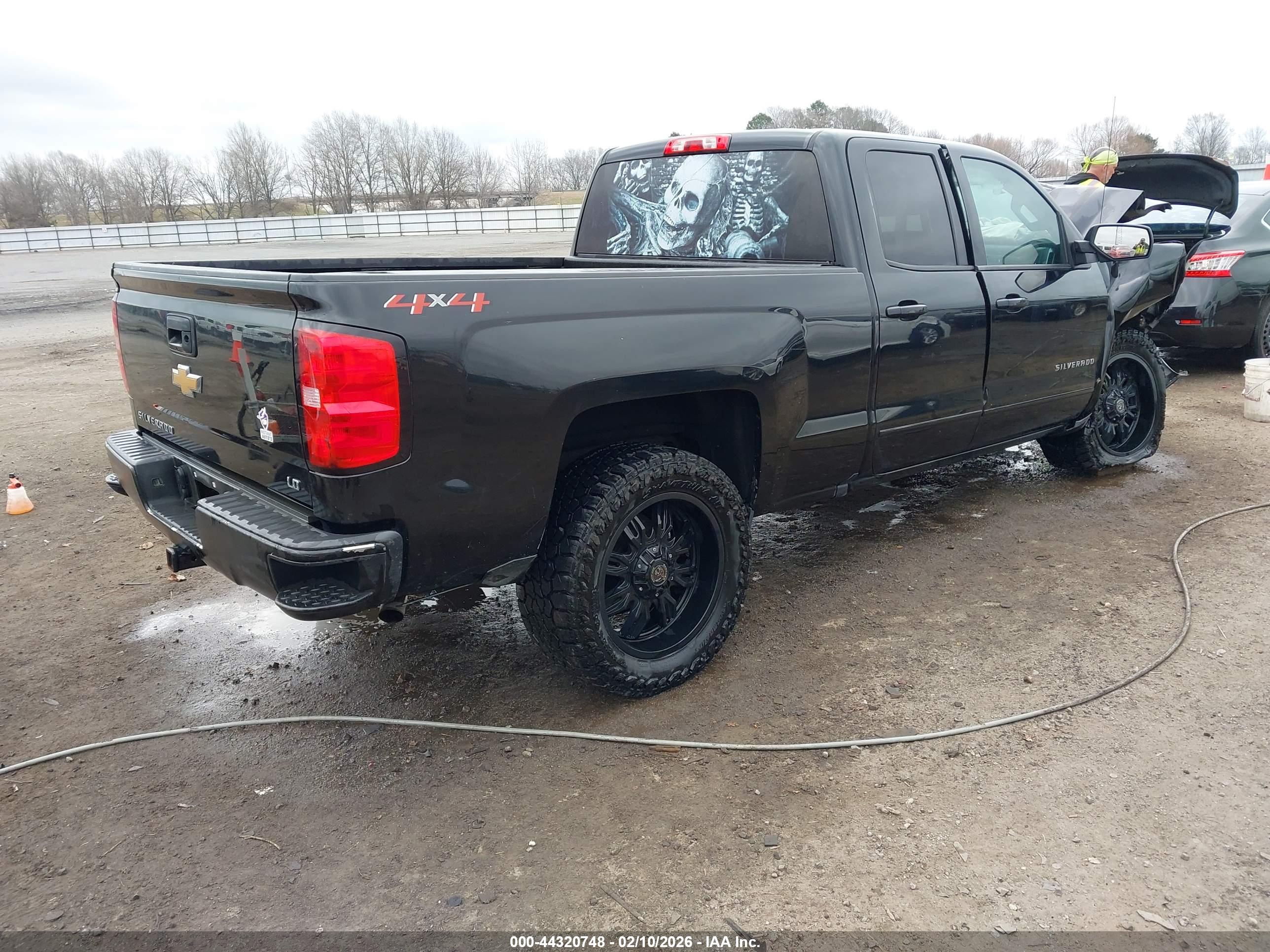 CHEVROLET SILVERADO image 4