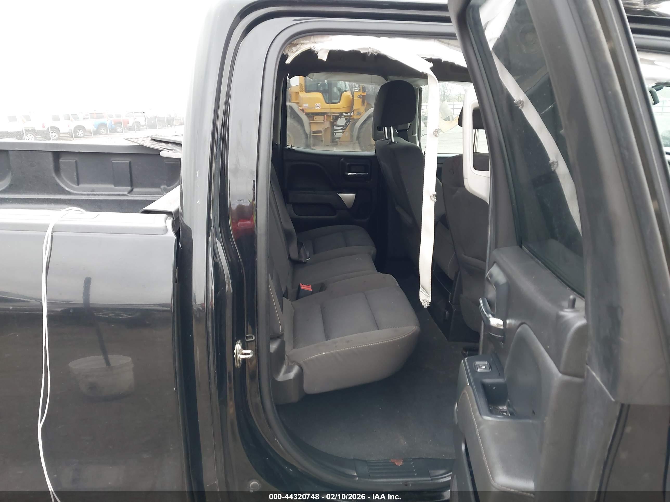 CHEVROLET SILVERADO image 8