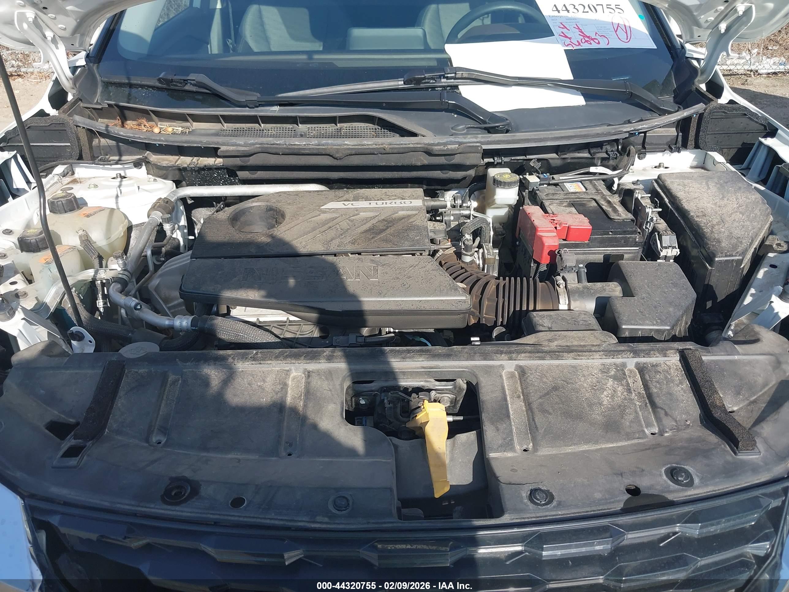 NISSAN ROGUE image 10