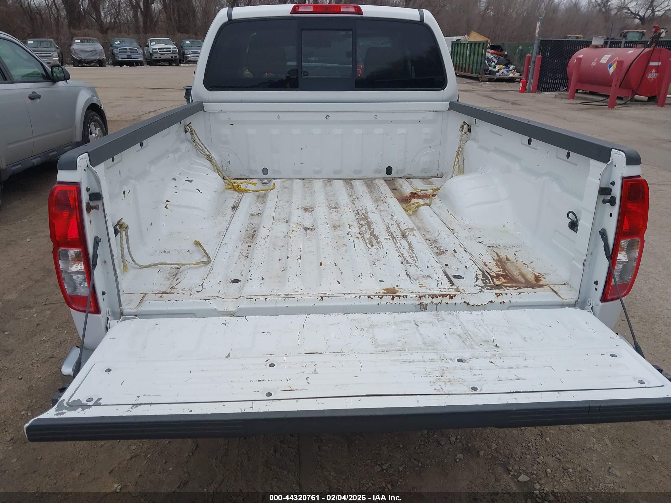 NISSAN FRONTIER image 6
