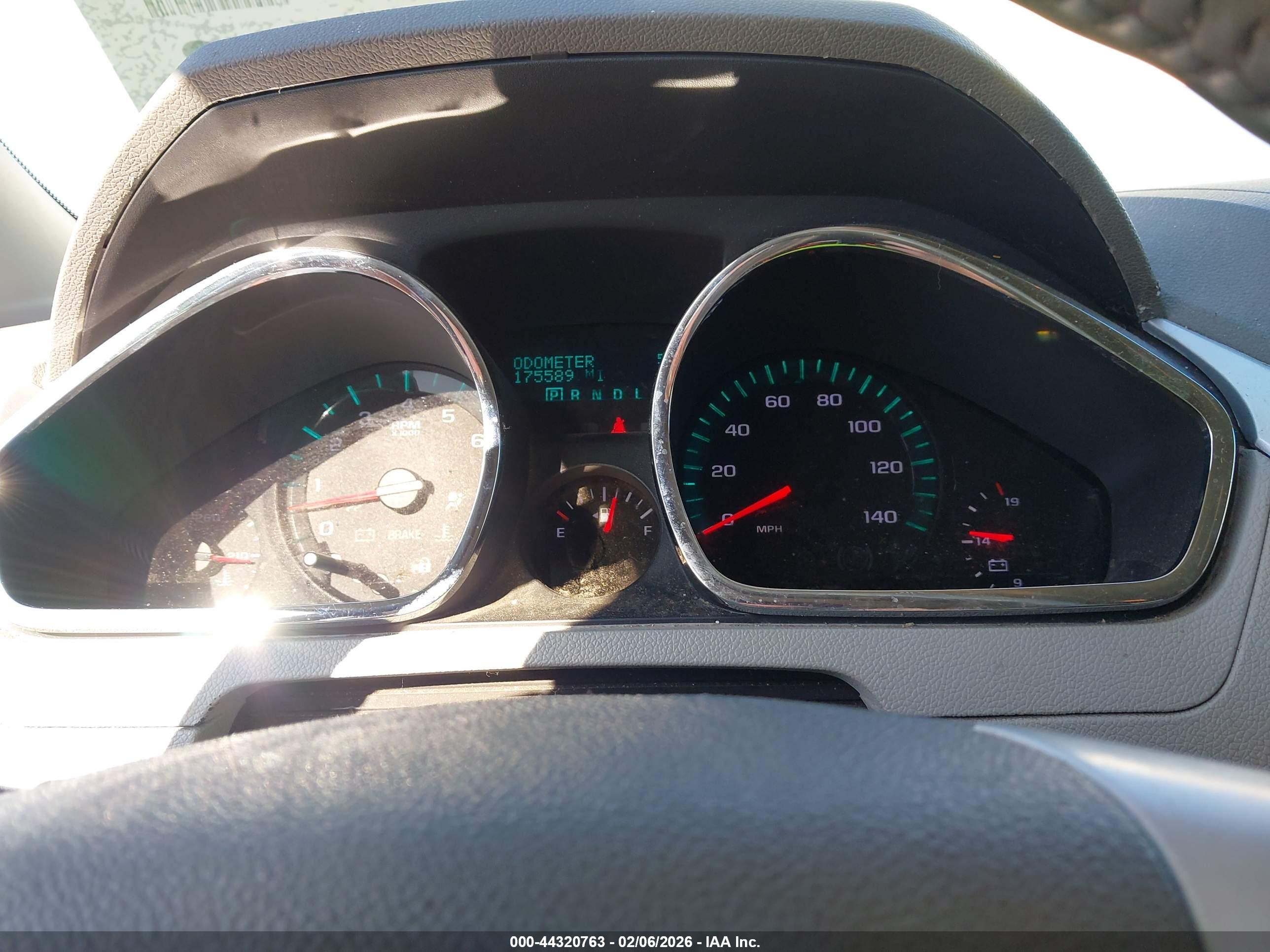 CHEVROLET TRAVERSE image 7