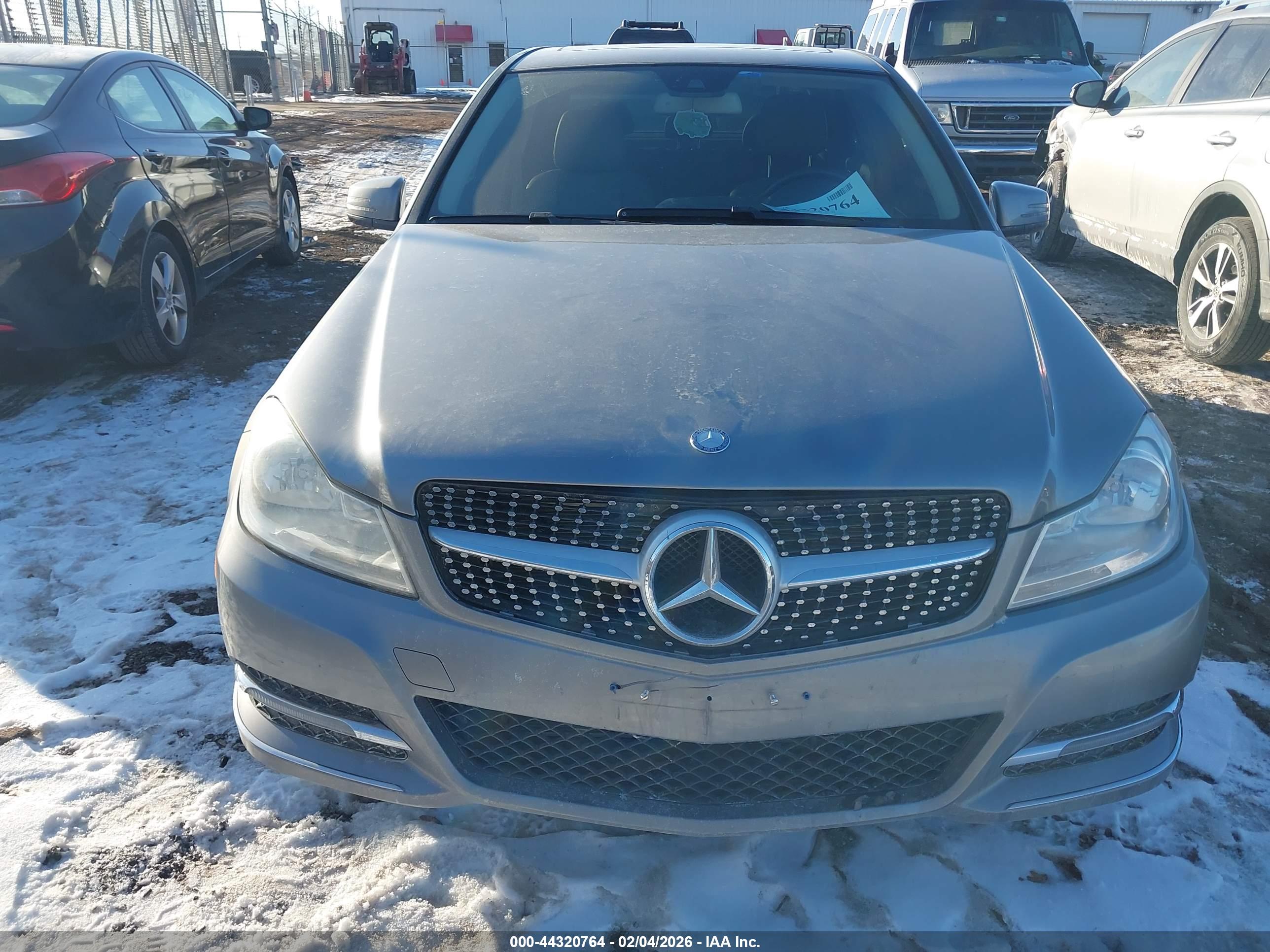 MERCEDES-BENZ C image 6