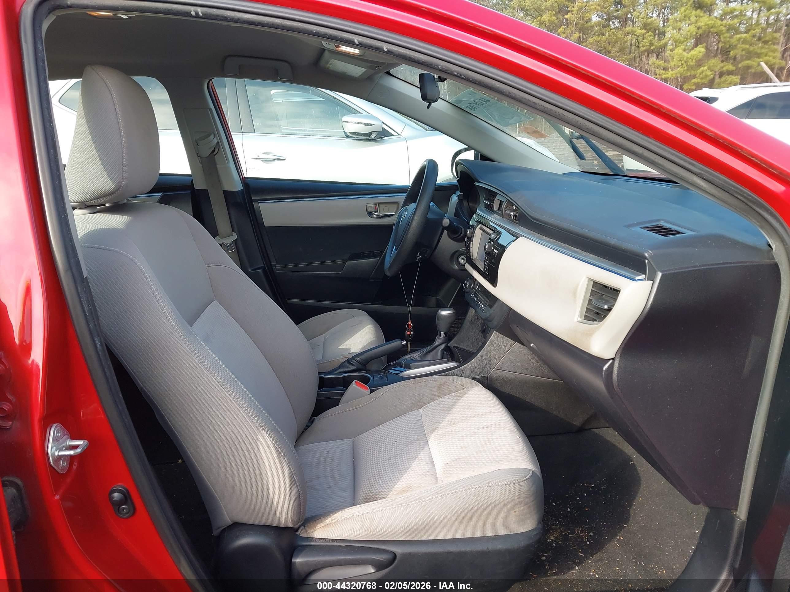 TOYOTA COROLLA image 5