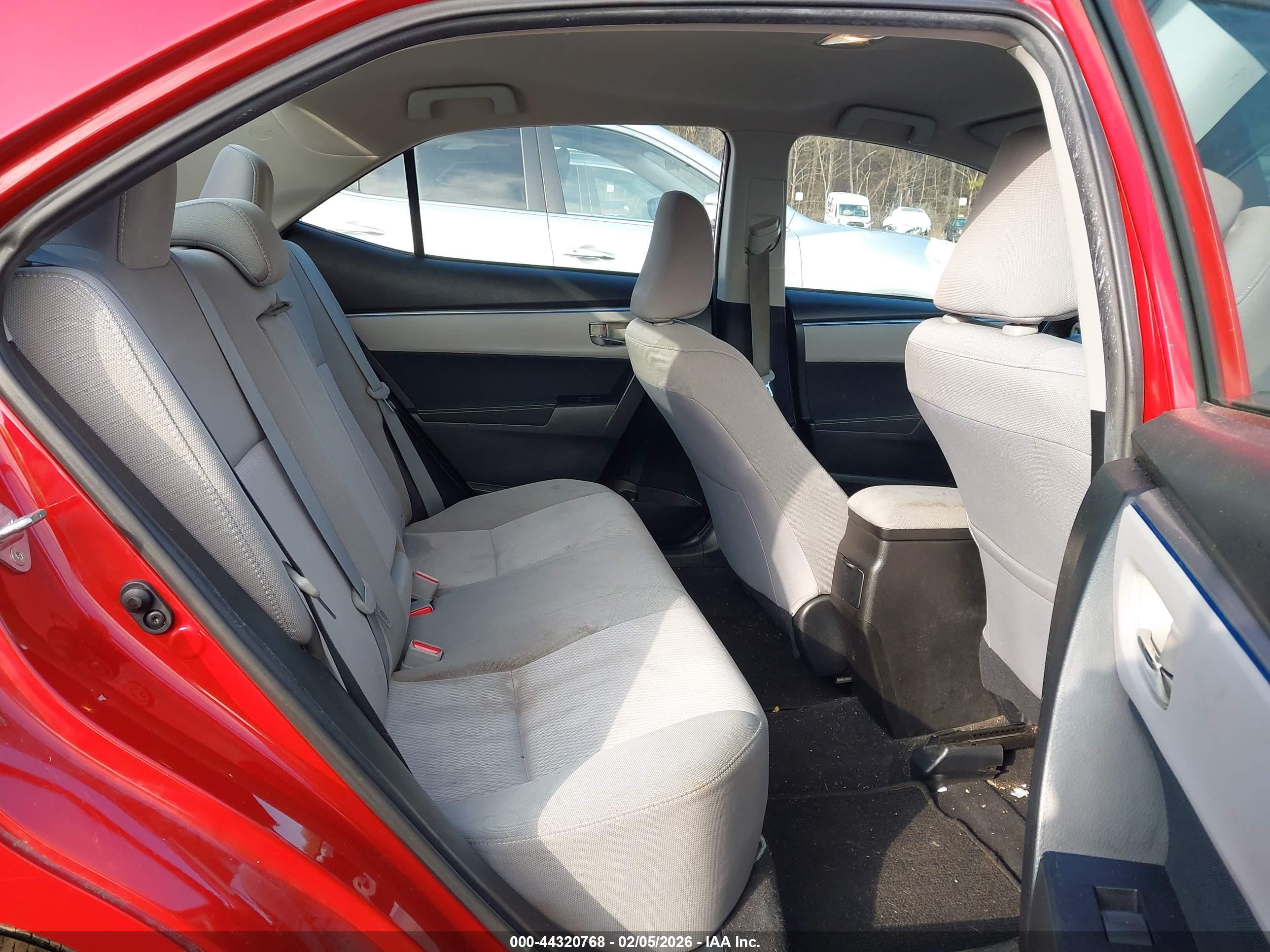 TOYOTA COROLLA image 8