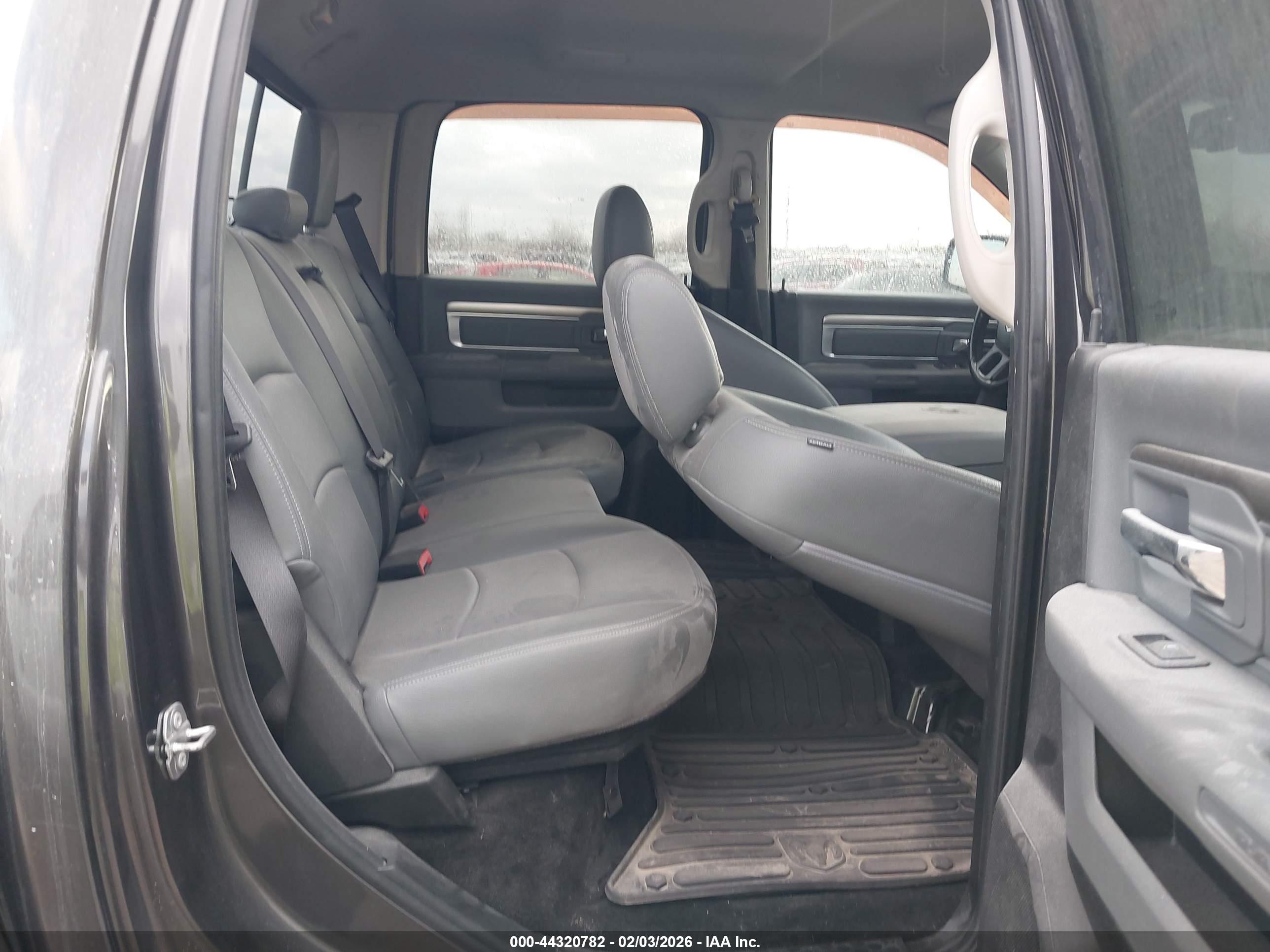 RAM 1500 image 8