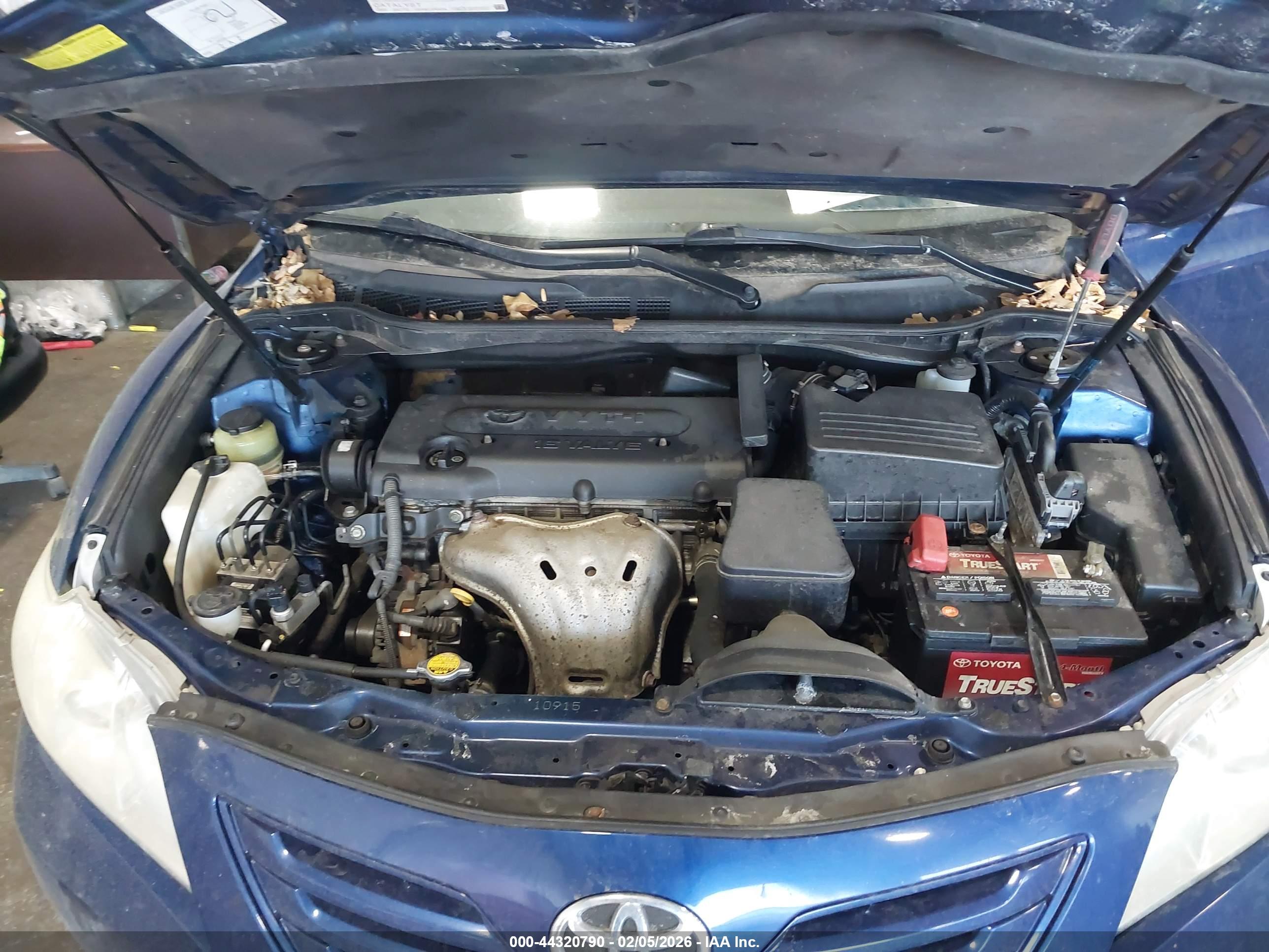 TOYOTA CAMRY image 10