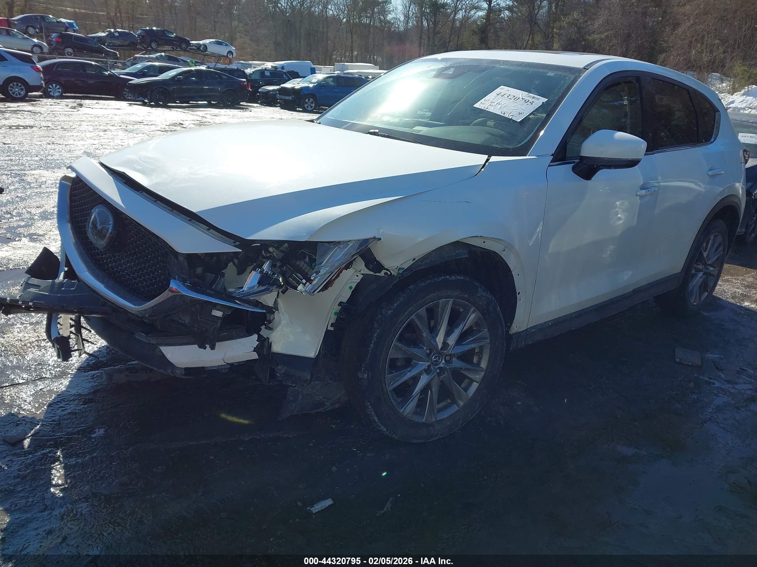 MAZDA CX-5 image 2