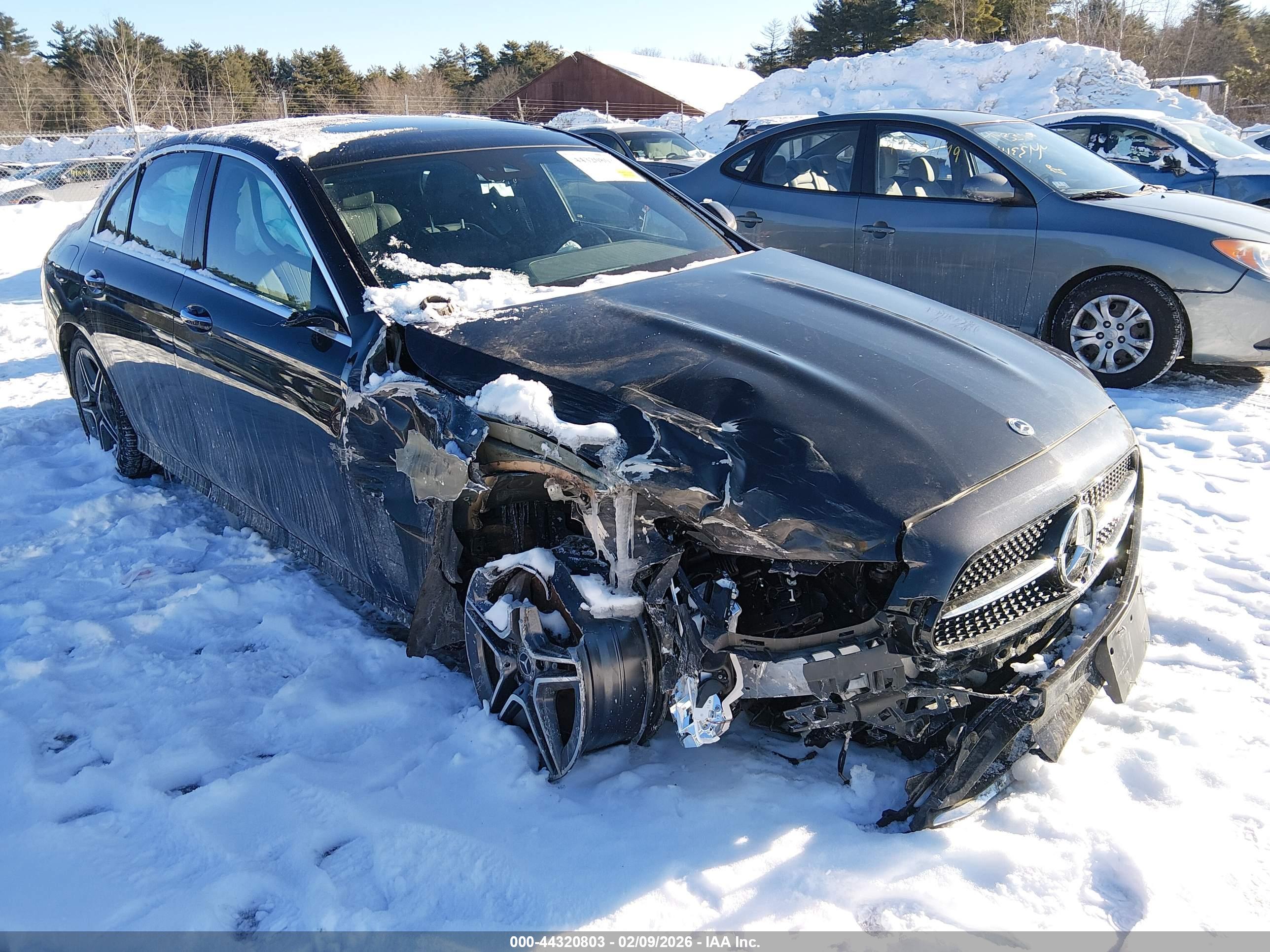 MERCEDES-BENZ E image 6
