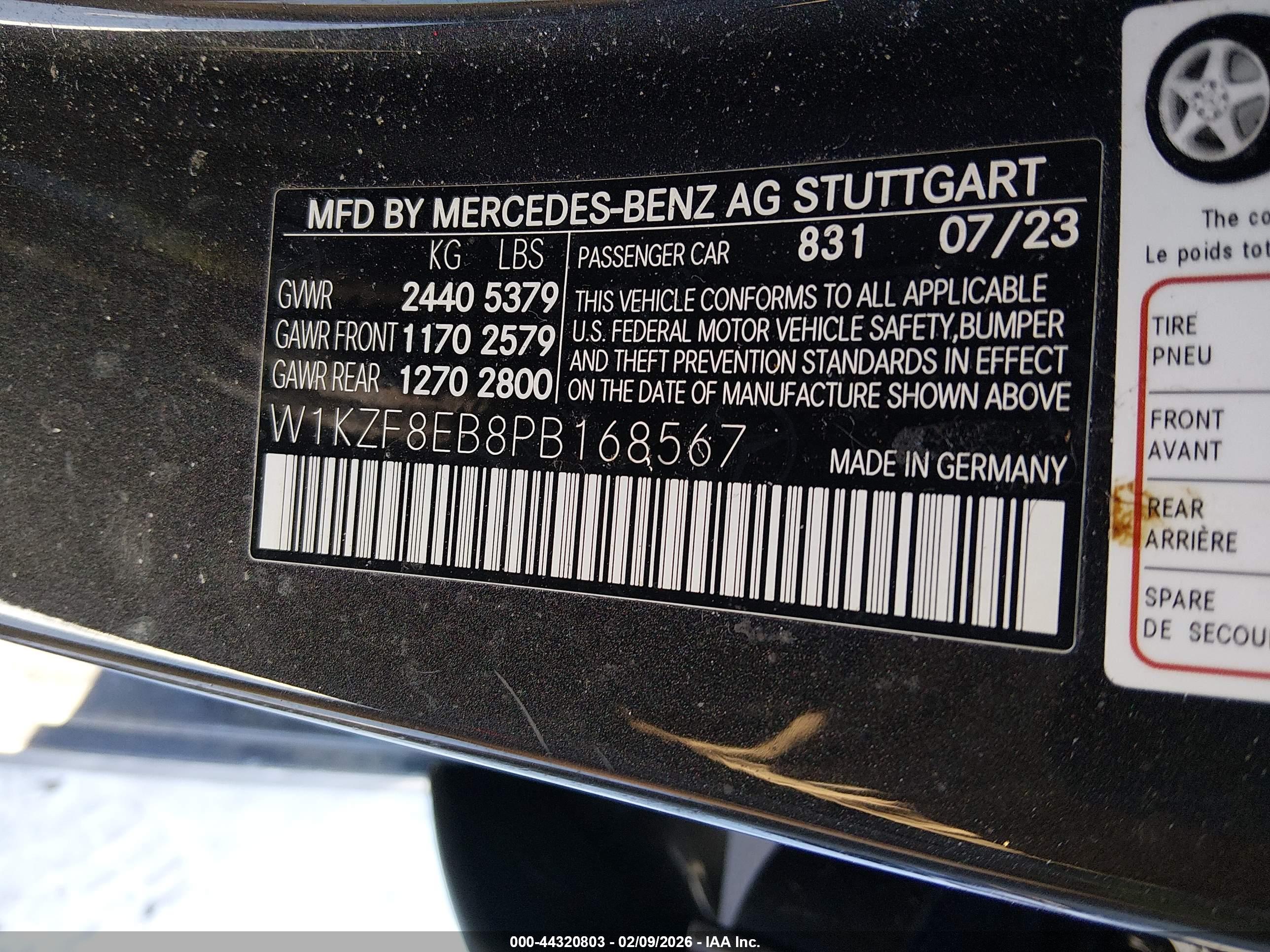 MERCEDES-BENZ E image 9