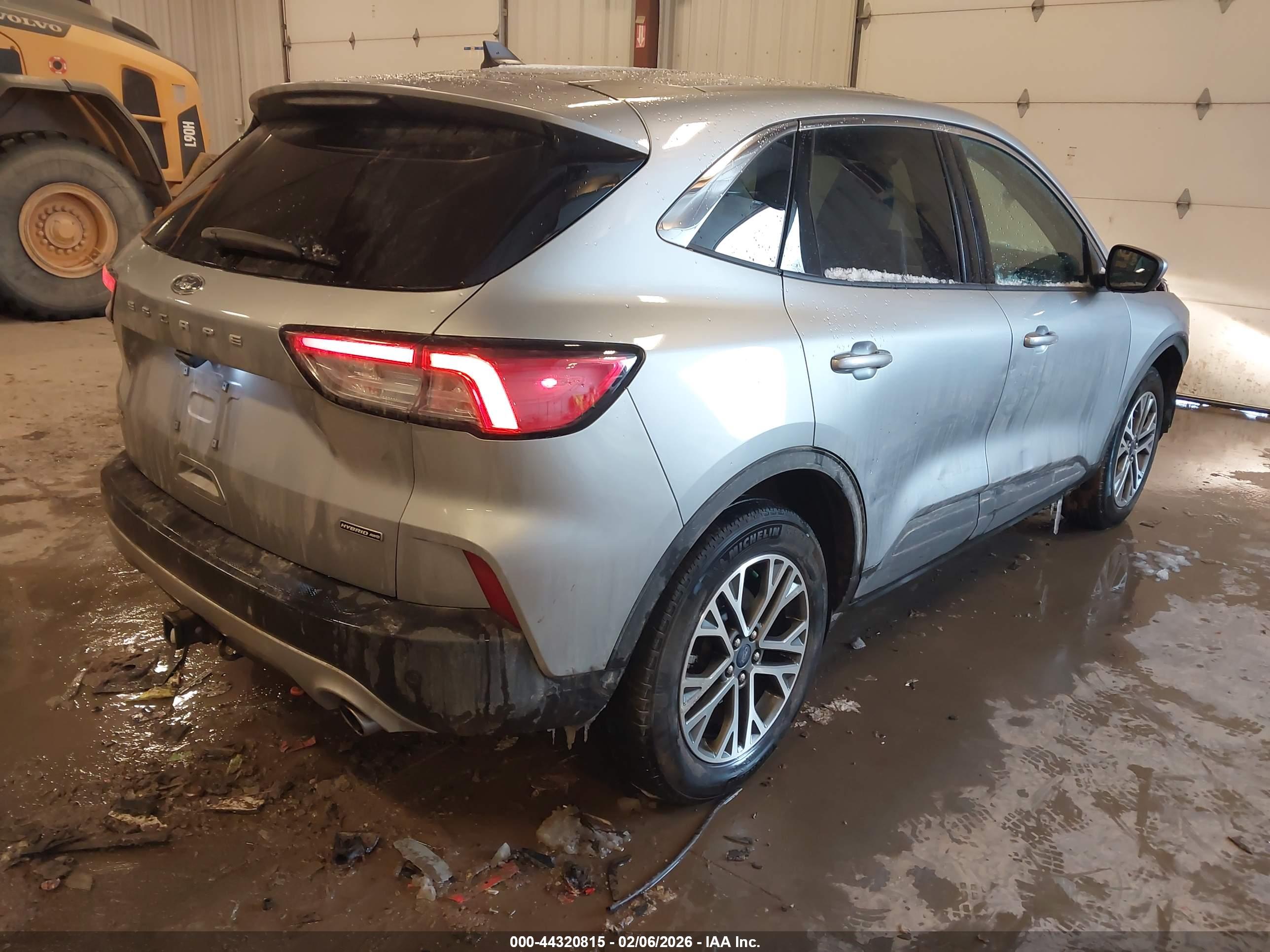FORD ESCAPE image 4