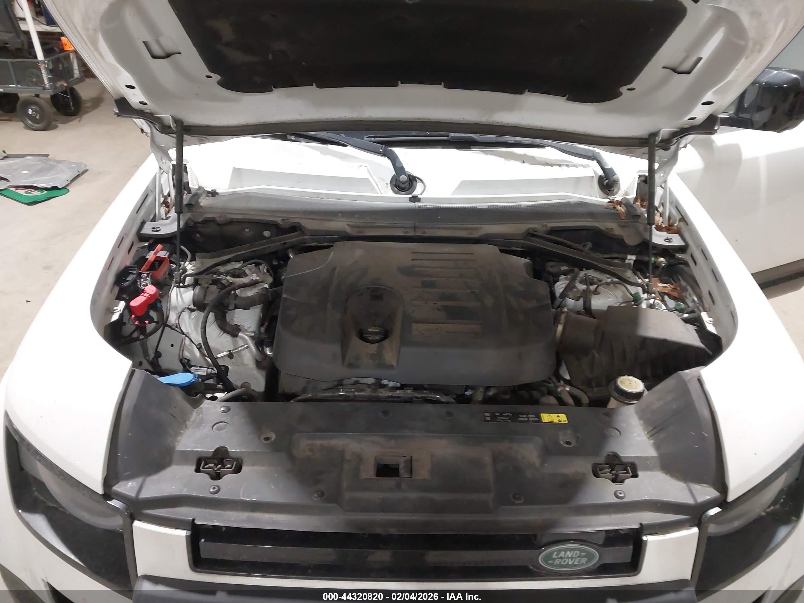 LAND ROVER image 10