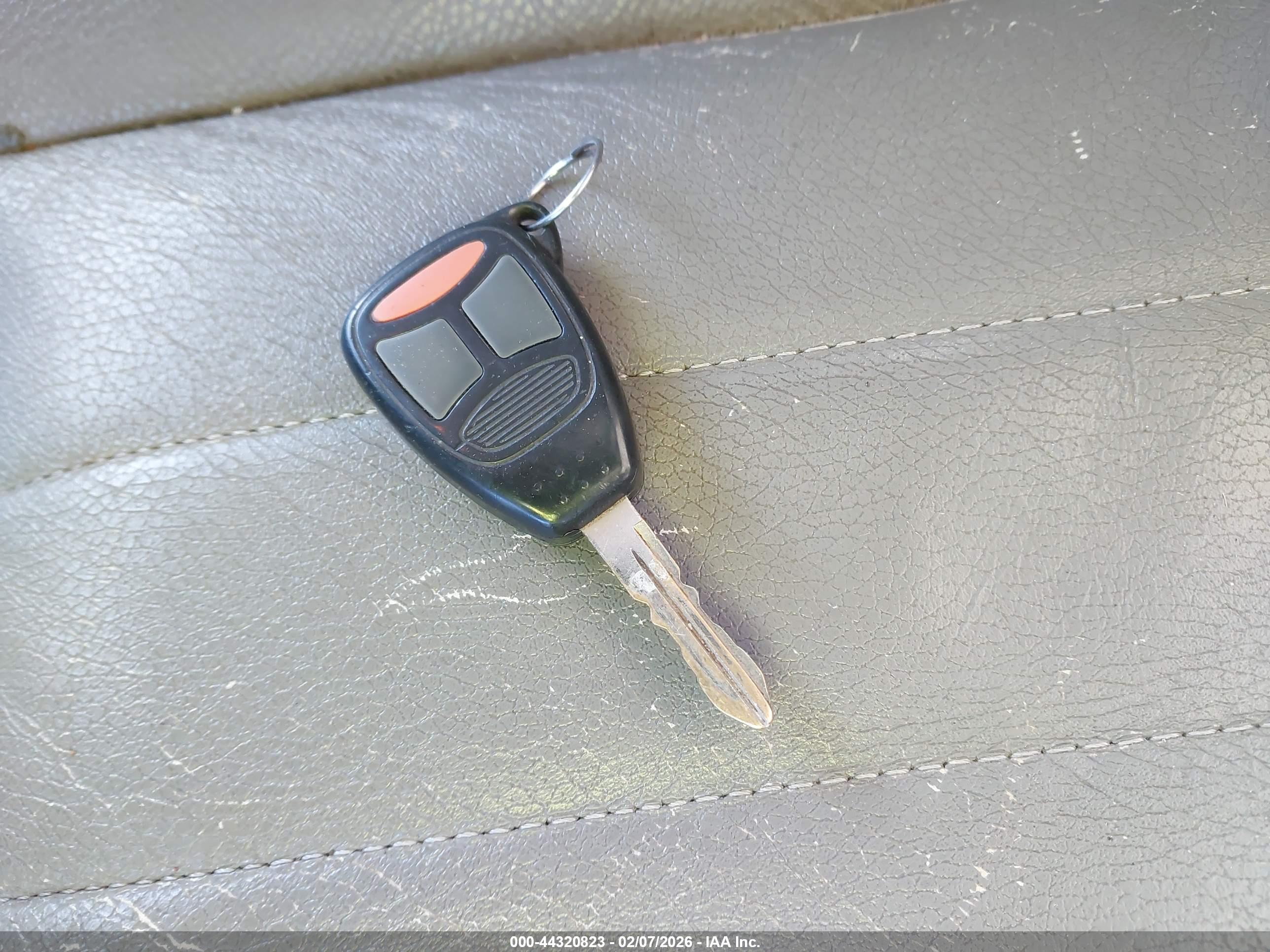 DODGE DAKOTA image 11