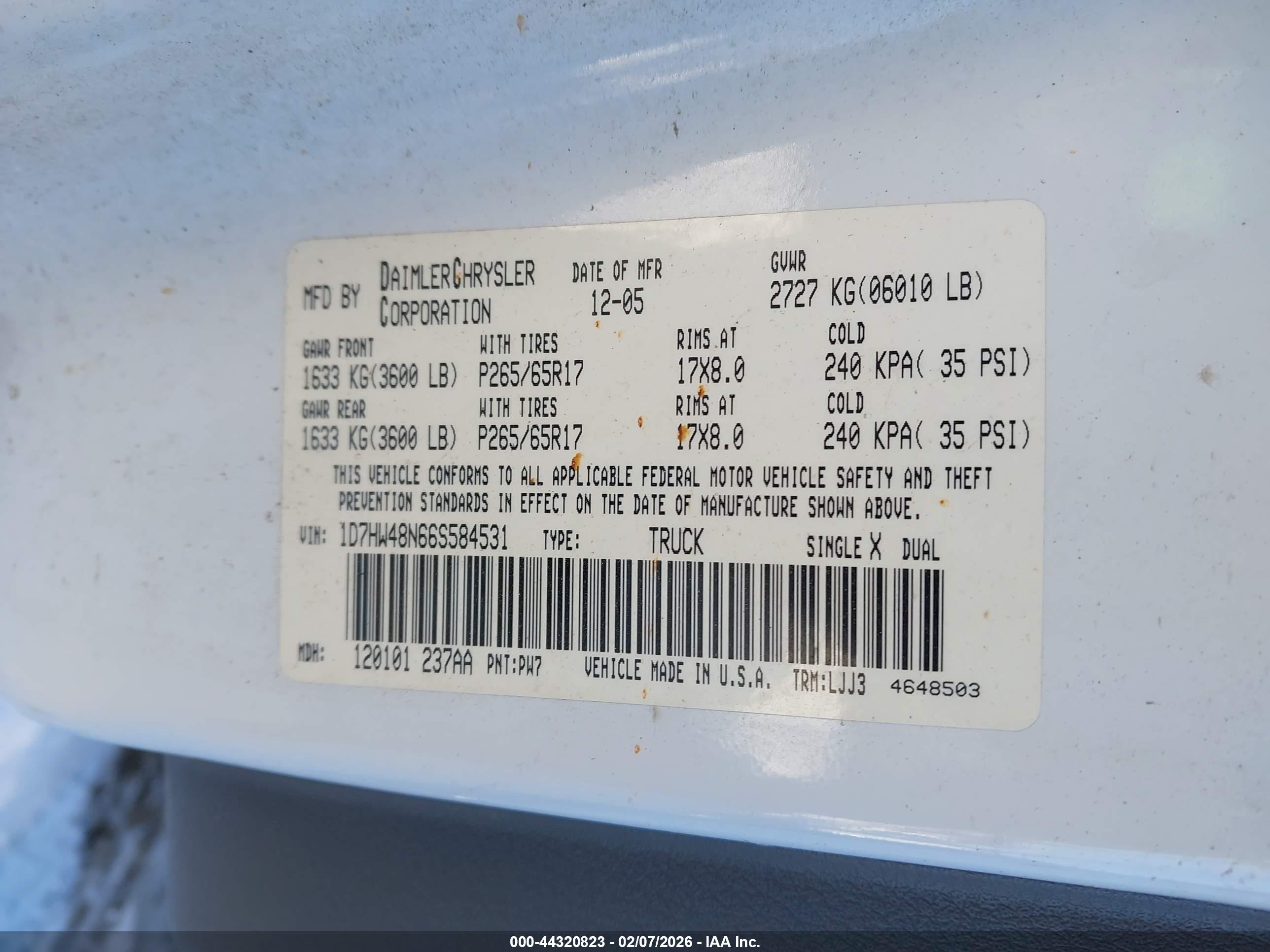 DODGE DAKOTA image 9