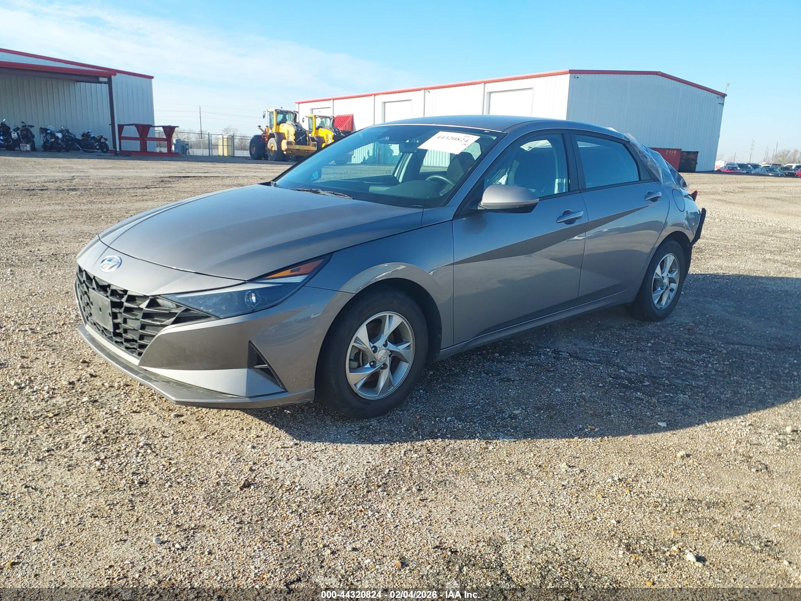 HYUNDAI ELANTRA image 2