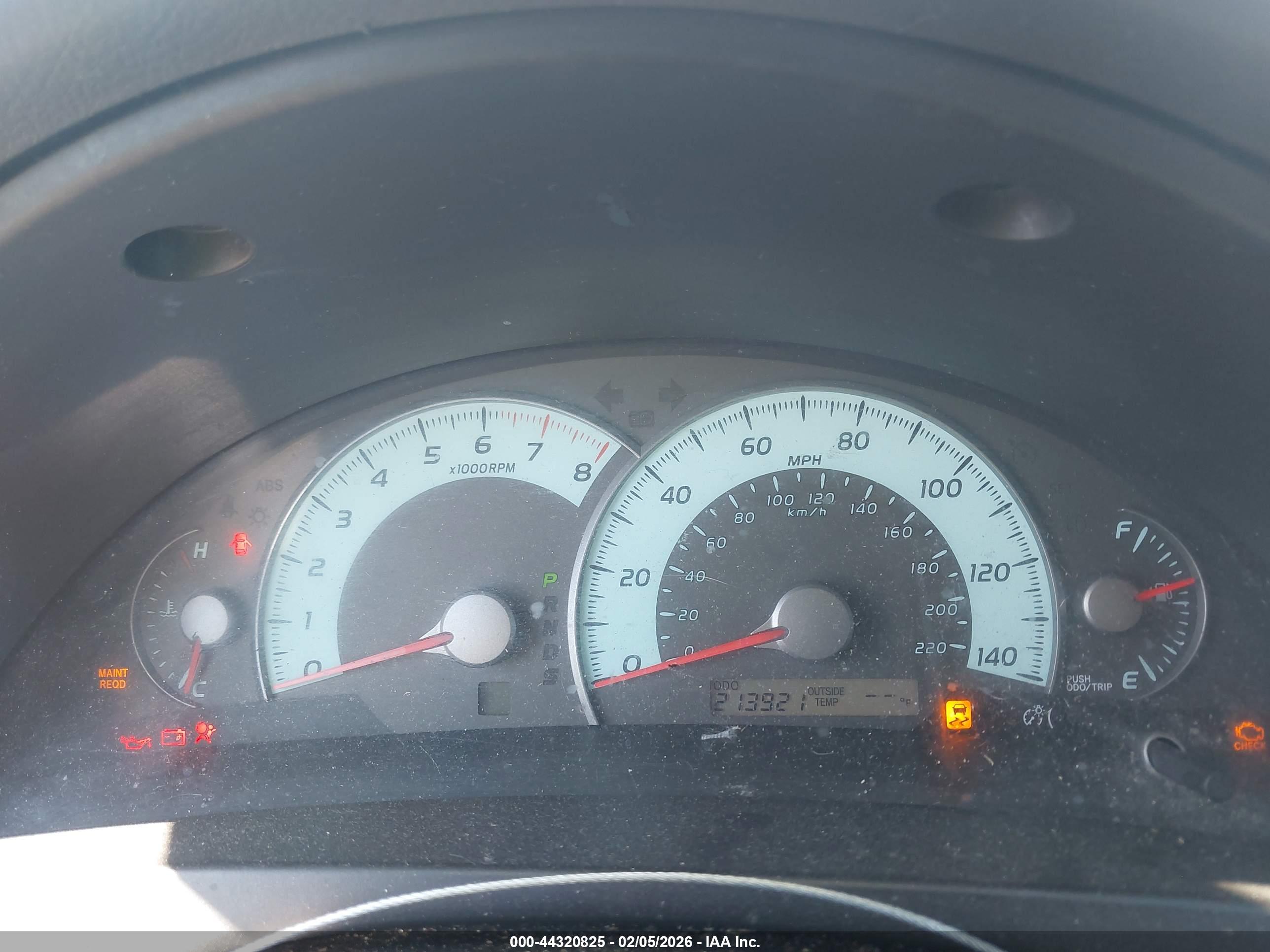 TOYOTA CAMRY image 7
