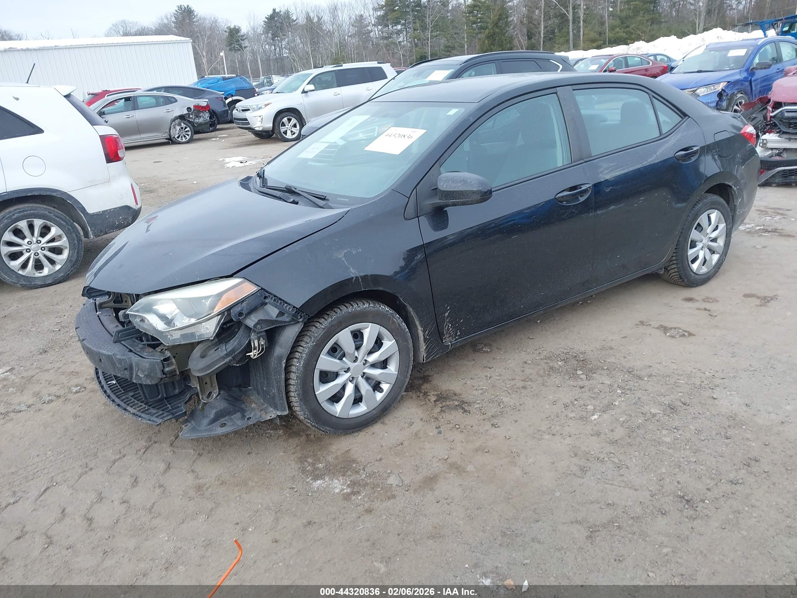 TOYOTA COROLLA image 2