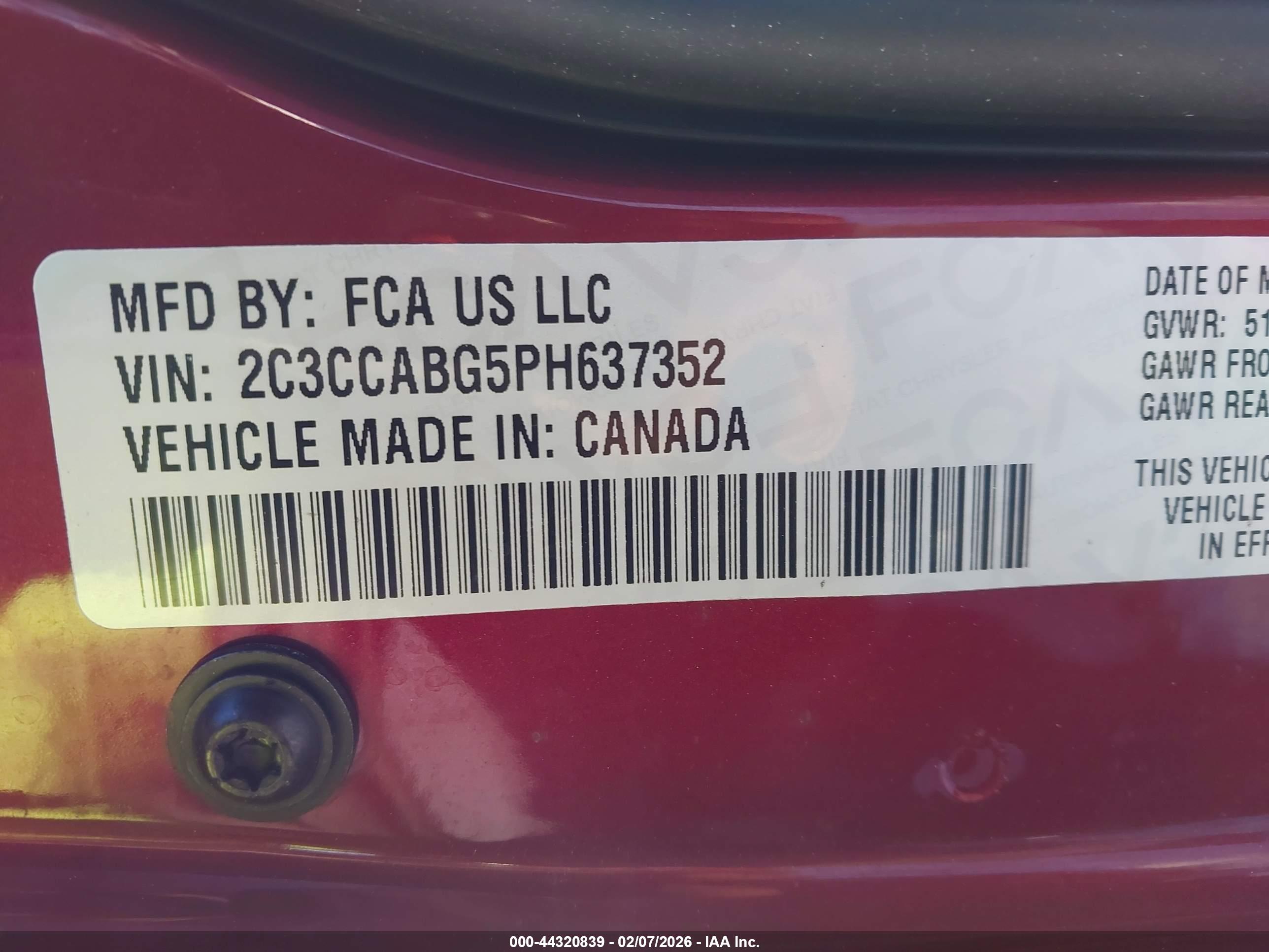 CHRYSLER 300 image 9