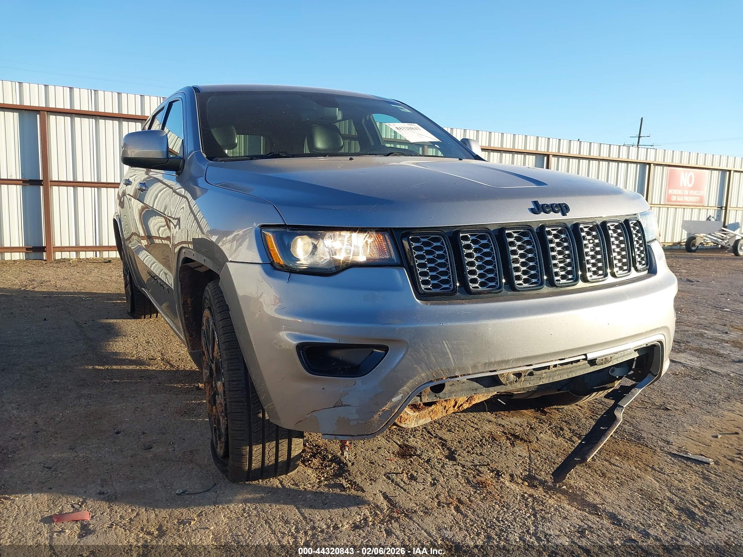 JEEP GRAND image 6