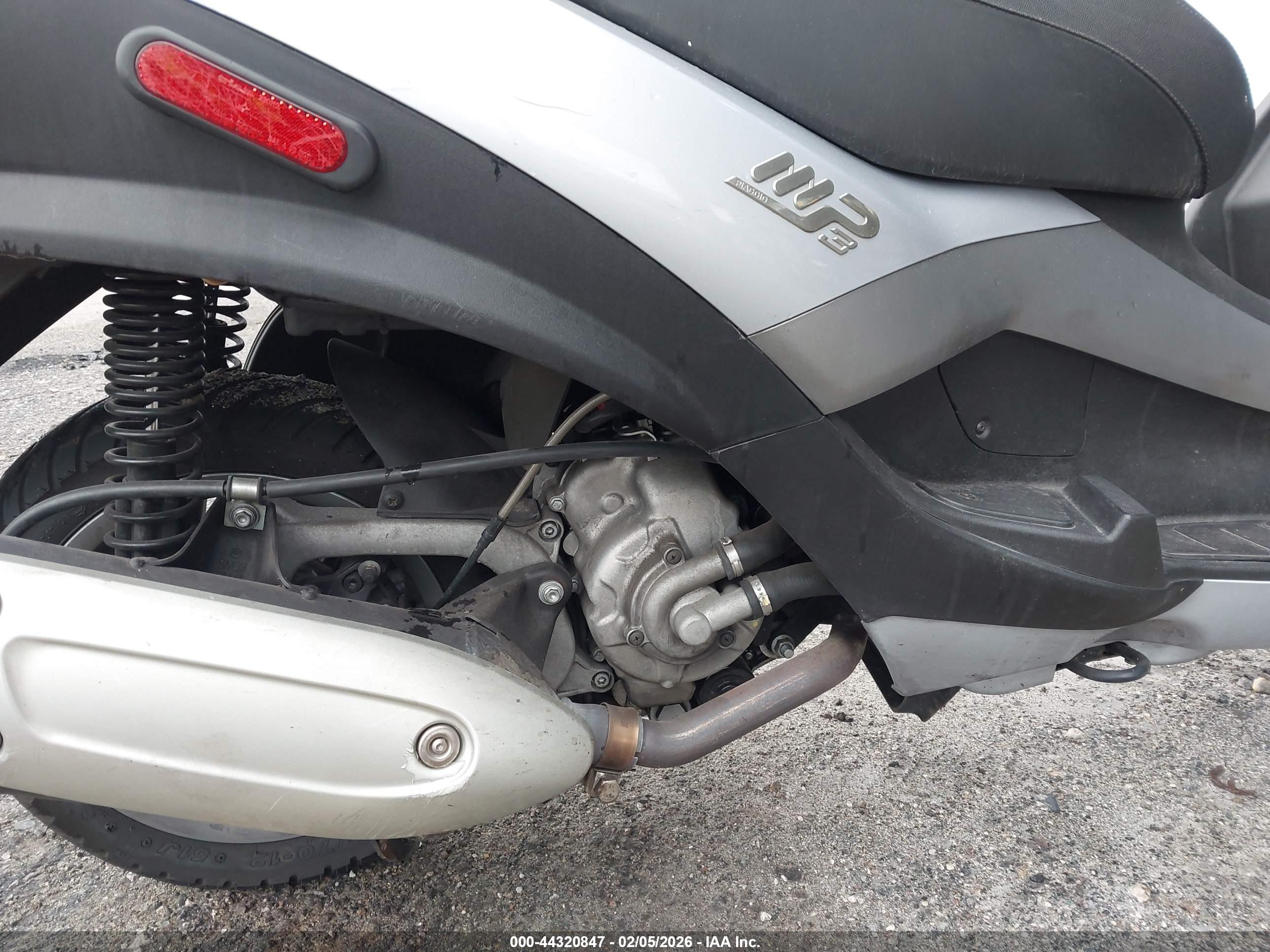 PIAGGIO MP3 image 8