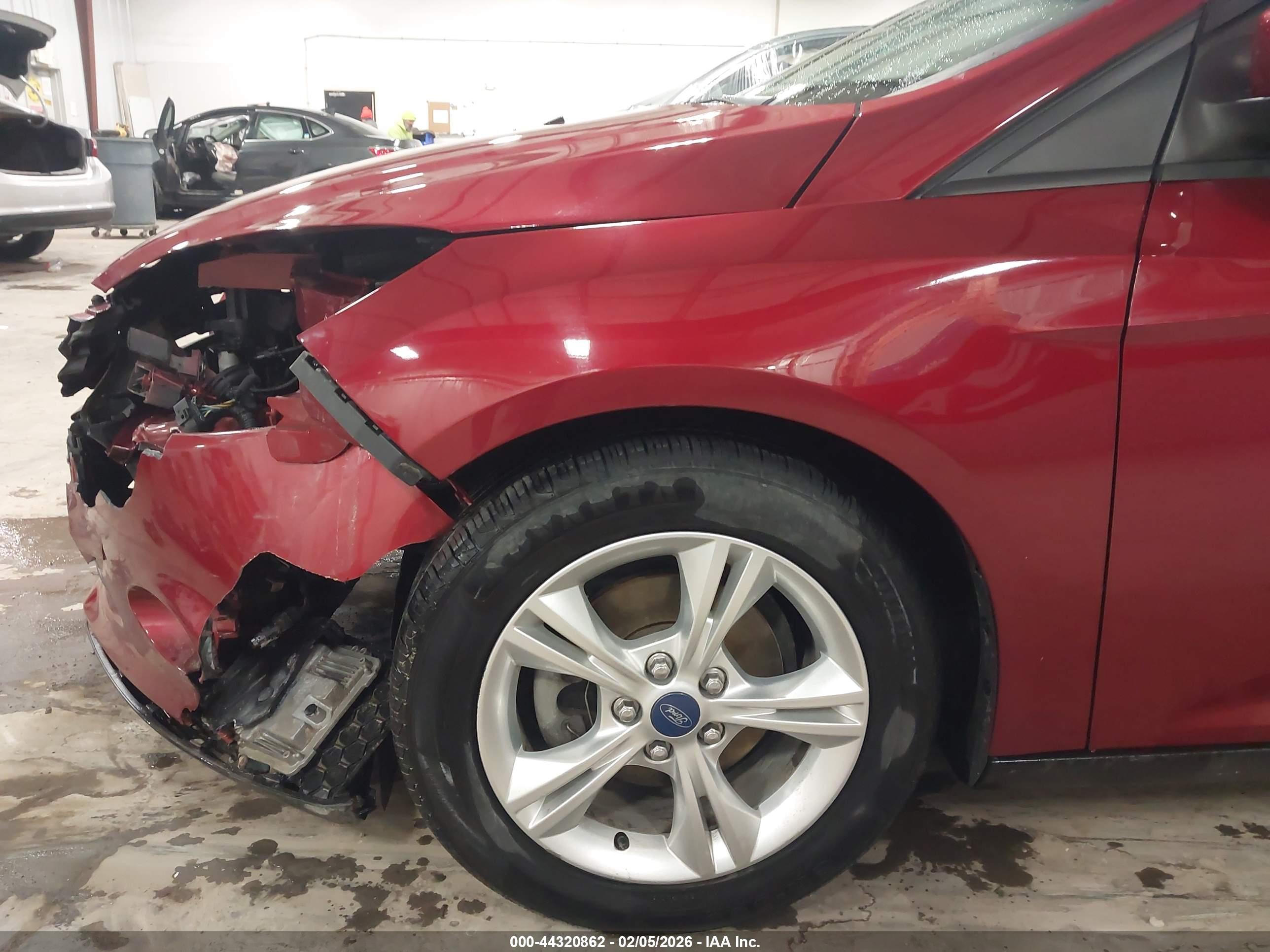 FORD FOCUS image 6