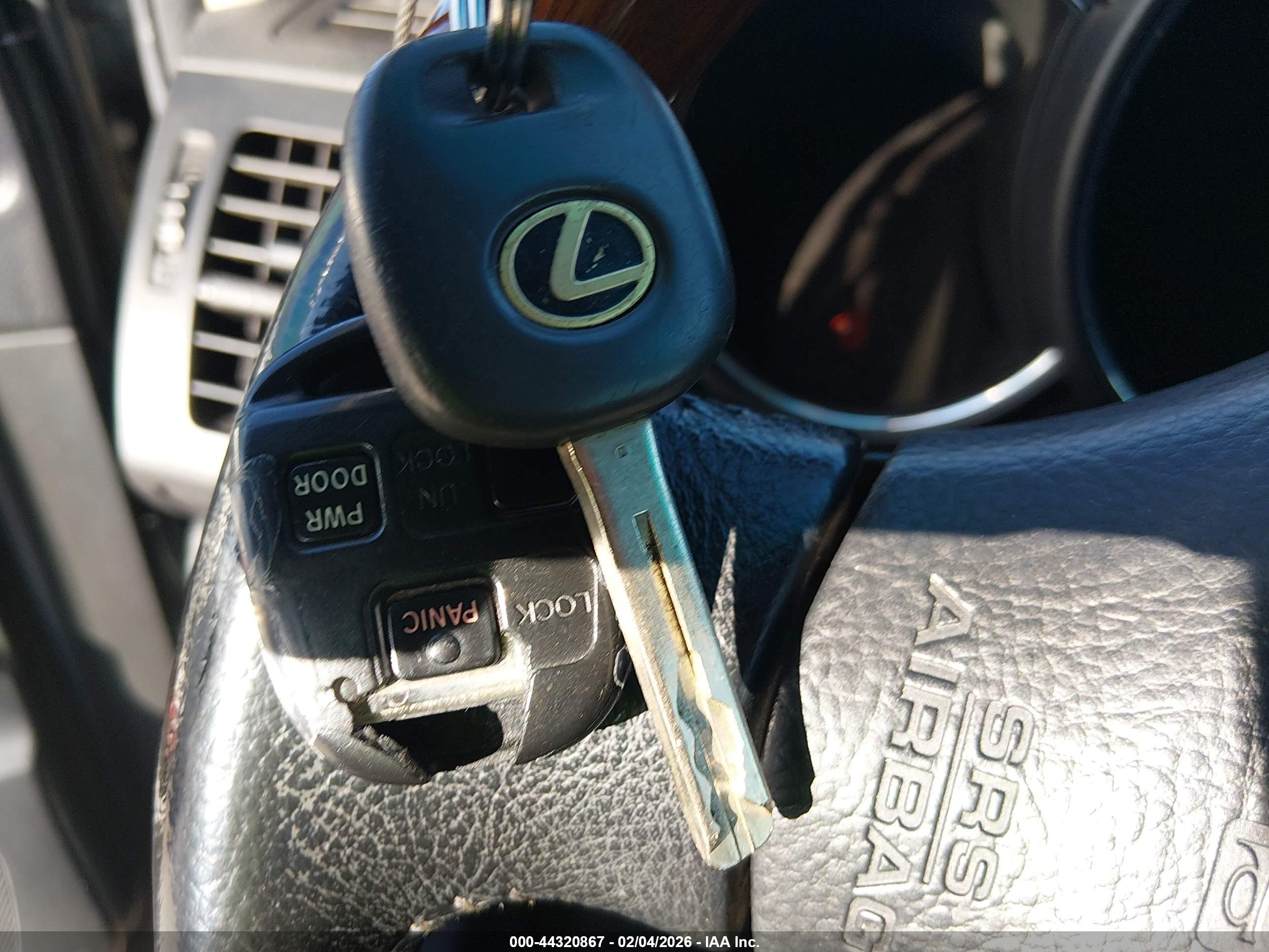LEXUS RX image 11