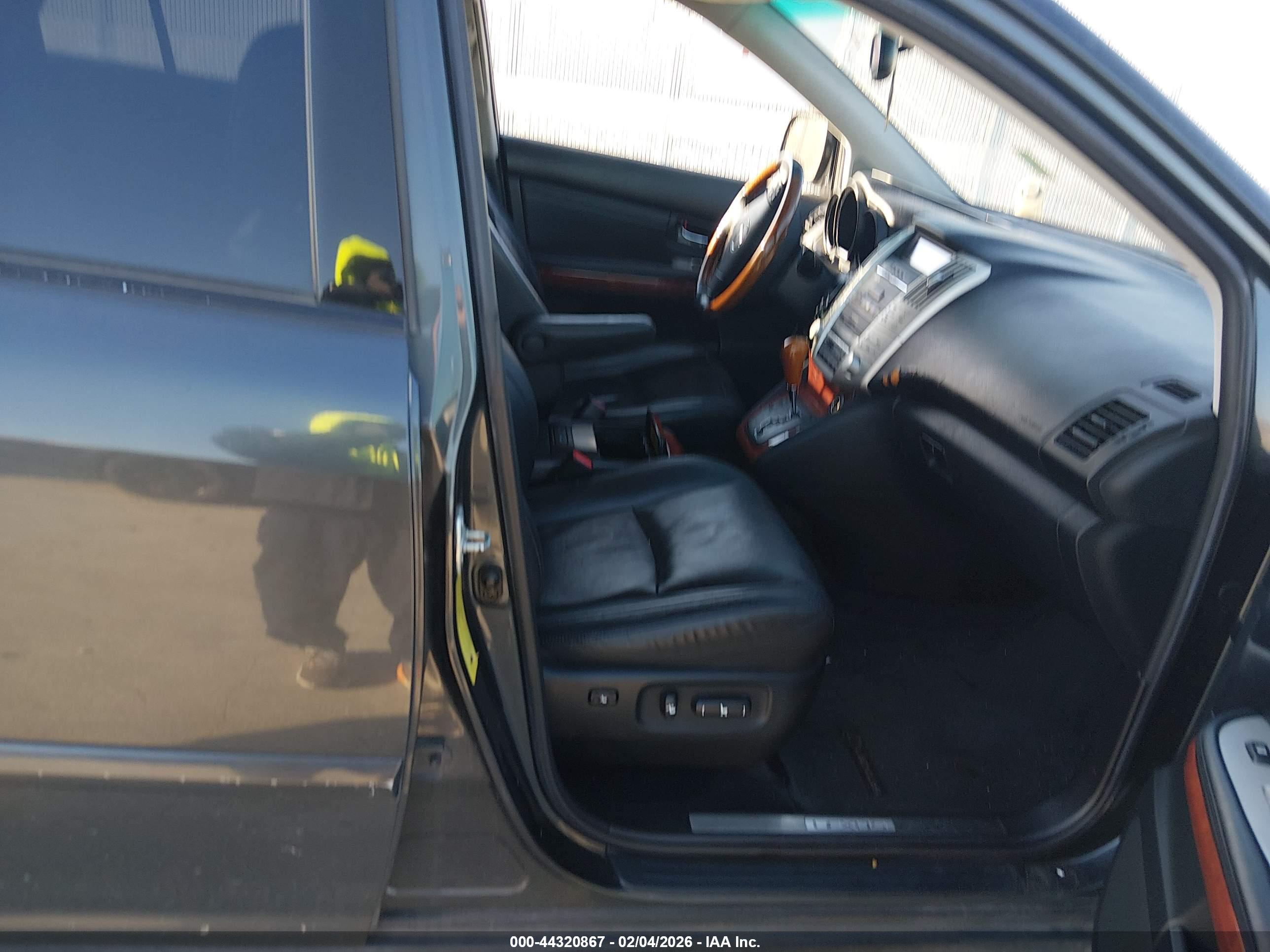 LEXUS RX image 5