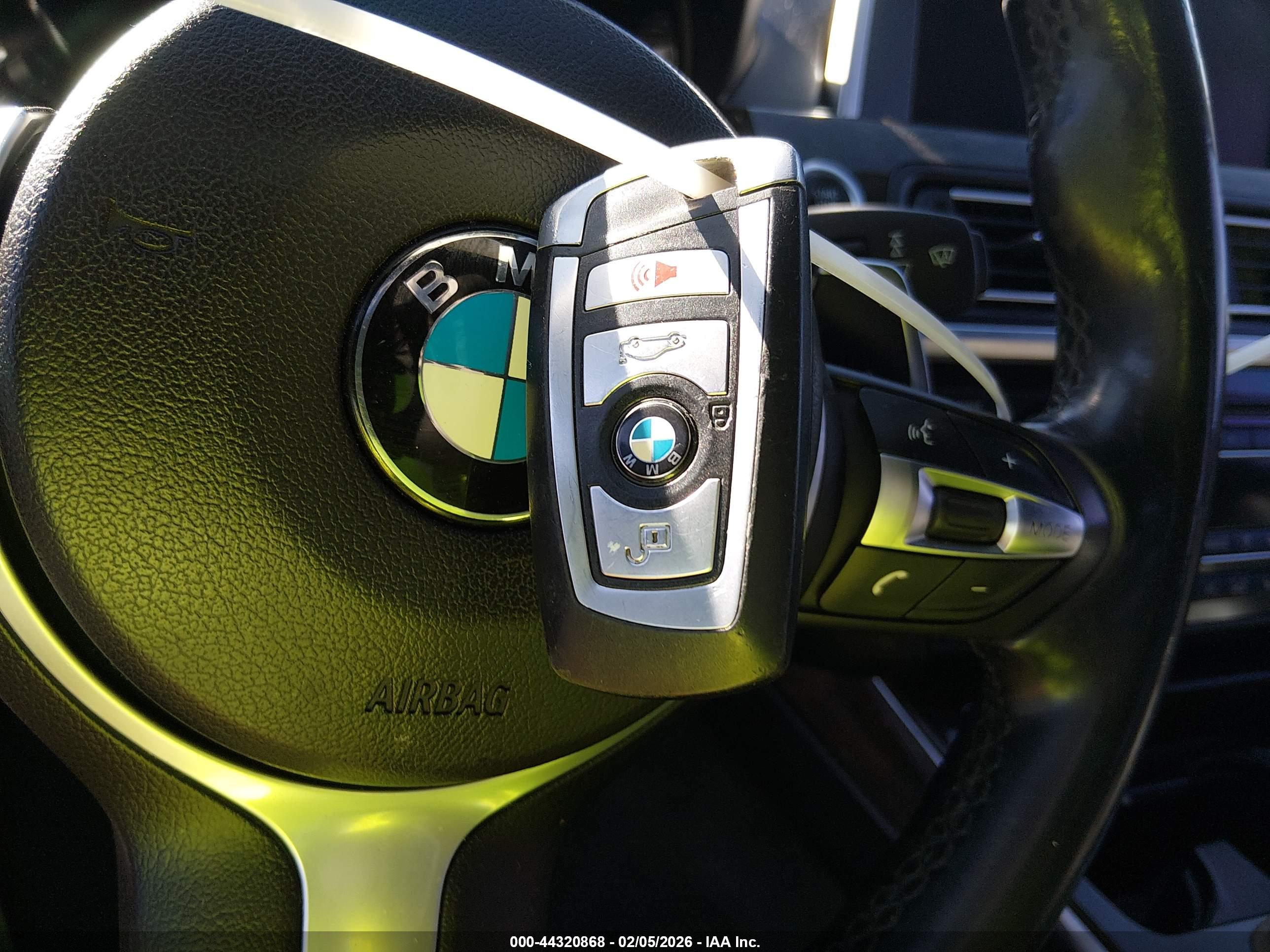 BMW 650I image 11