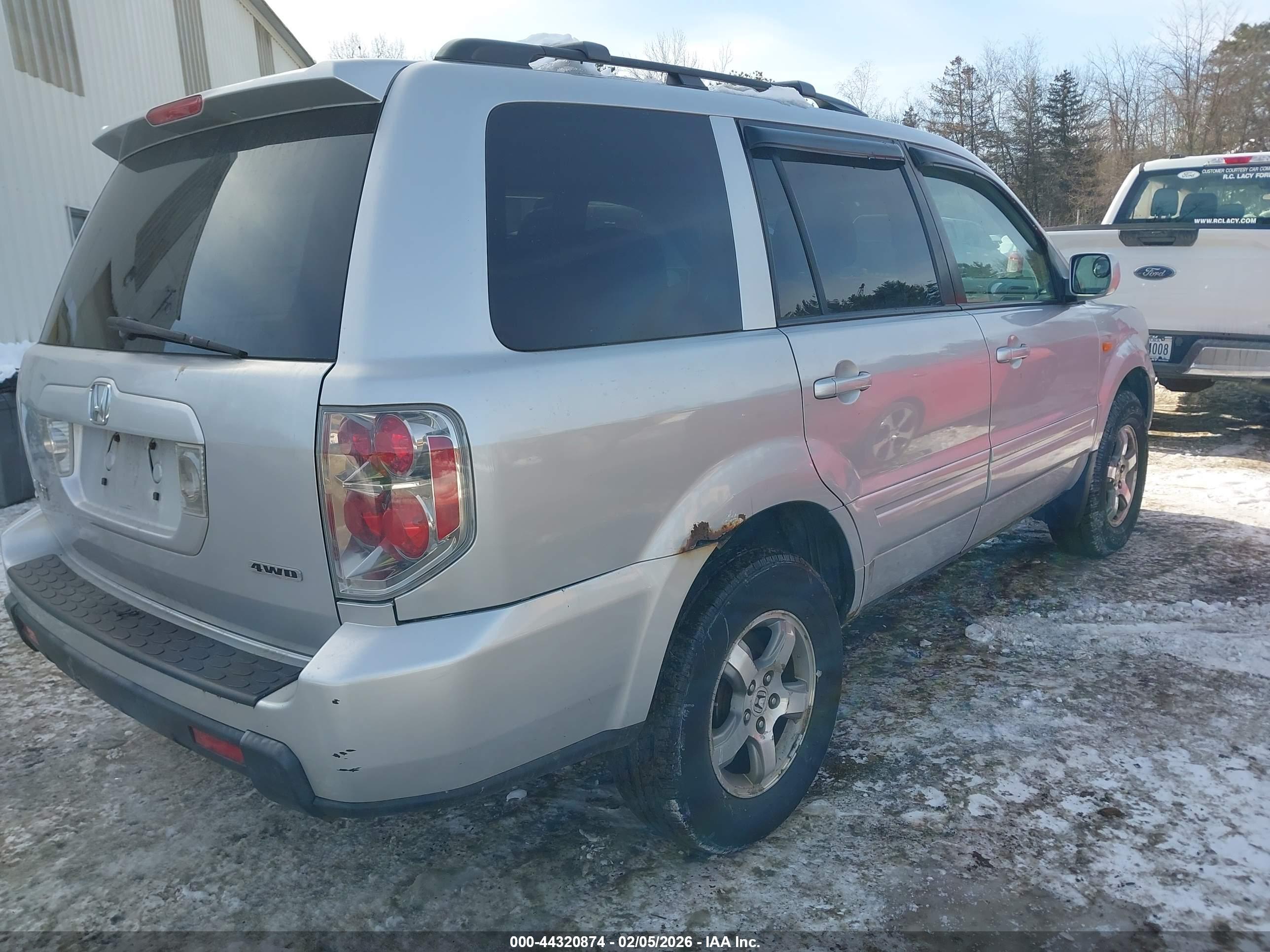 HONDA PILOT image 4