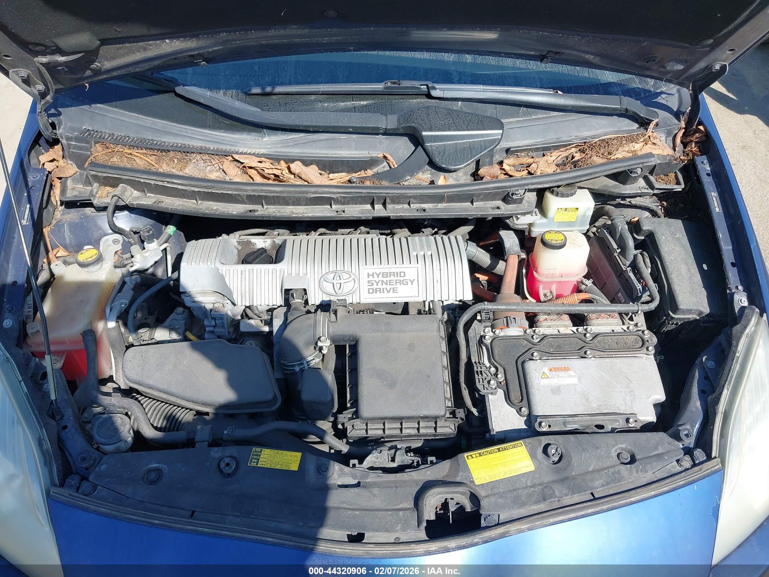 TOYOTA PRIUS image 10