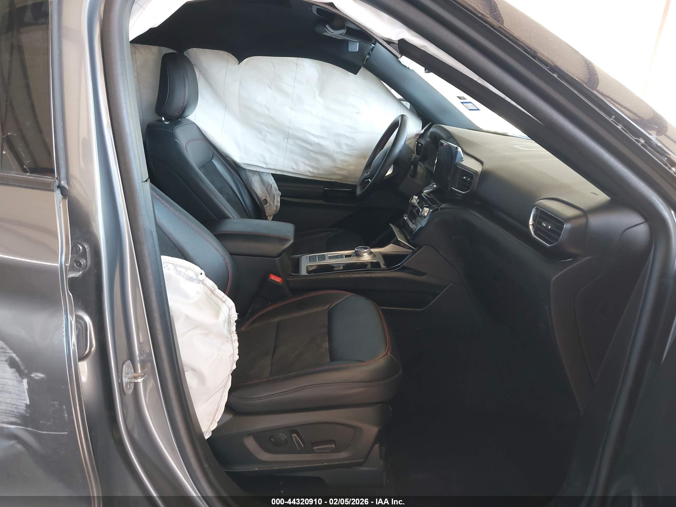 FORD EXPLORER image 5