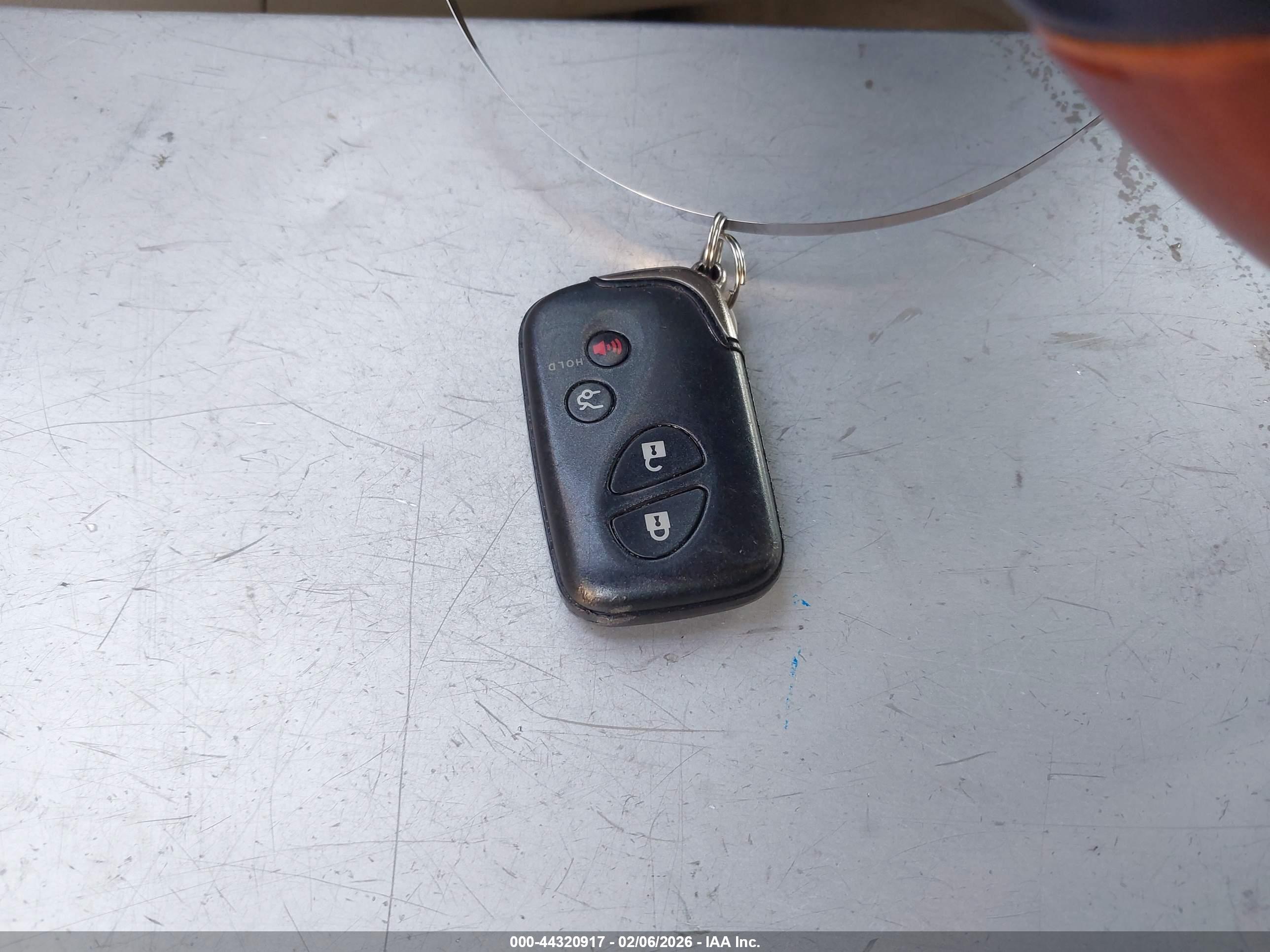 LEXUS ES image 11