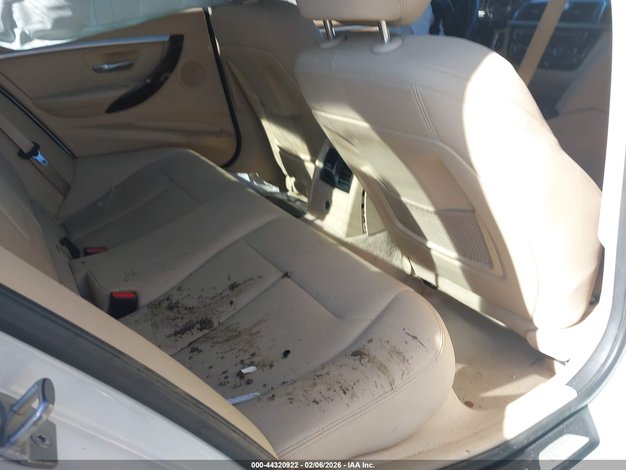 BMW 328I image 8