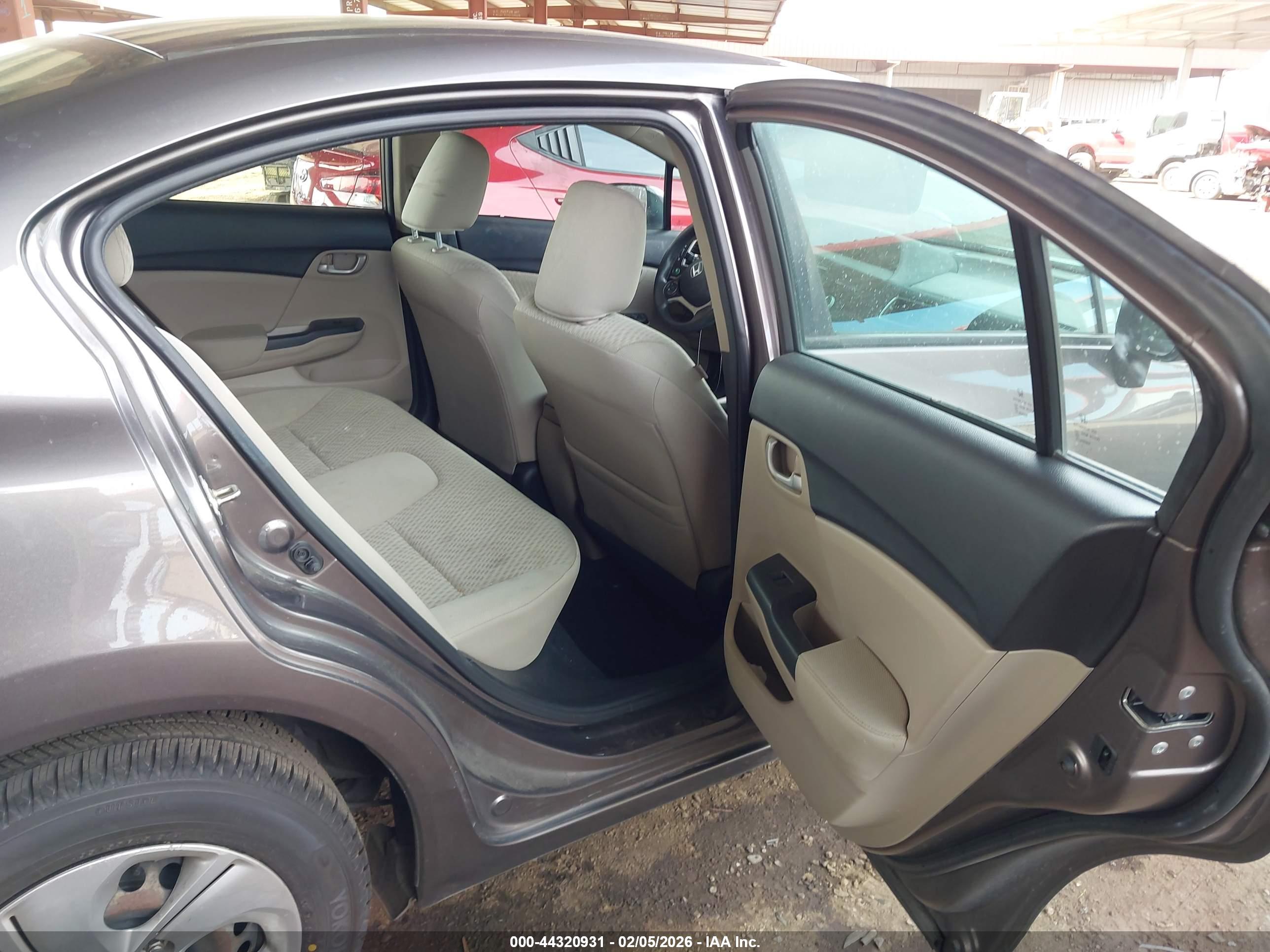 HONDA CIVIC image 8