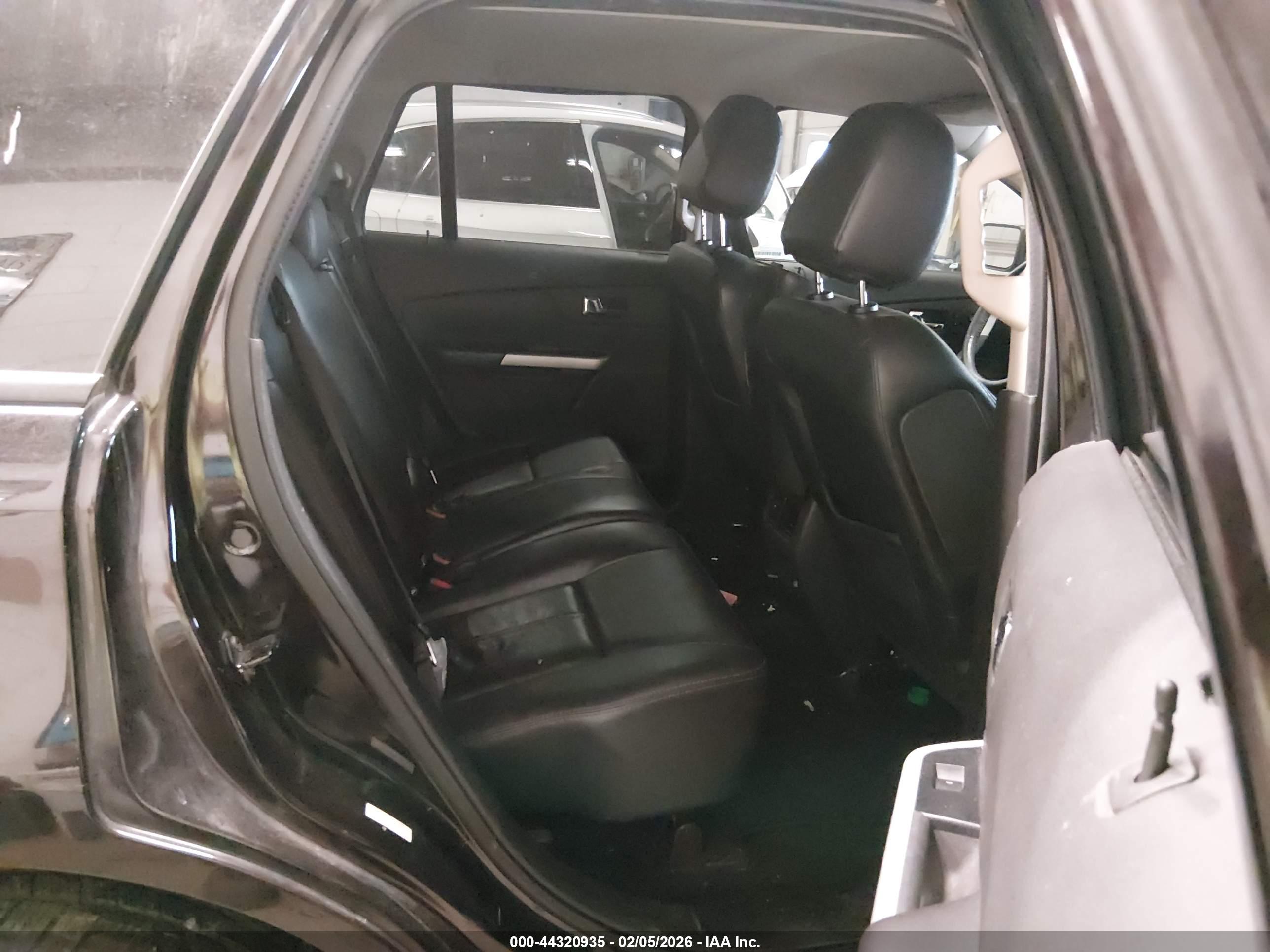 FORD EDGE image 8