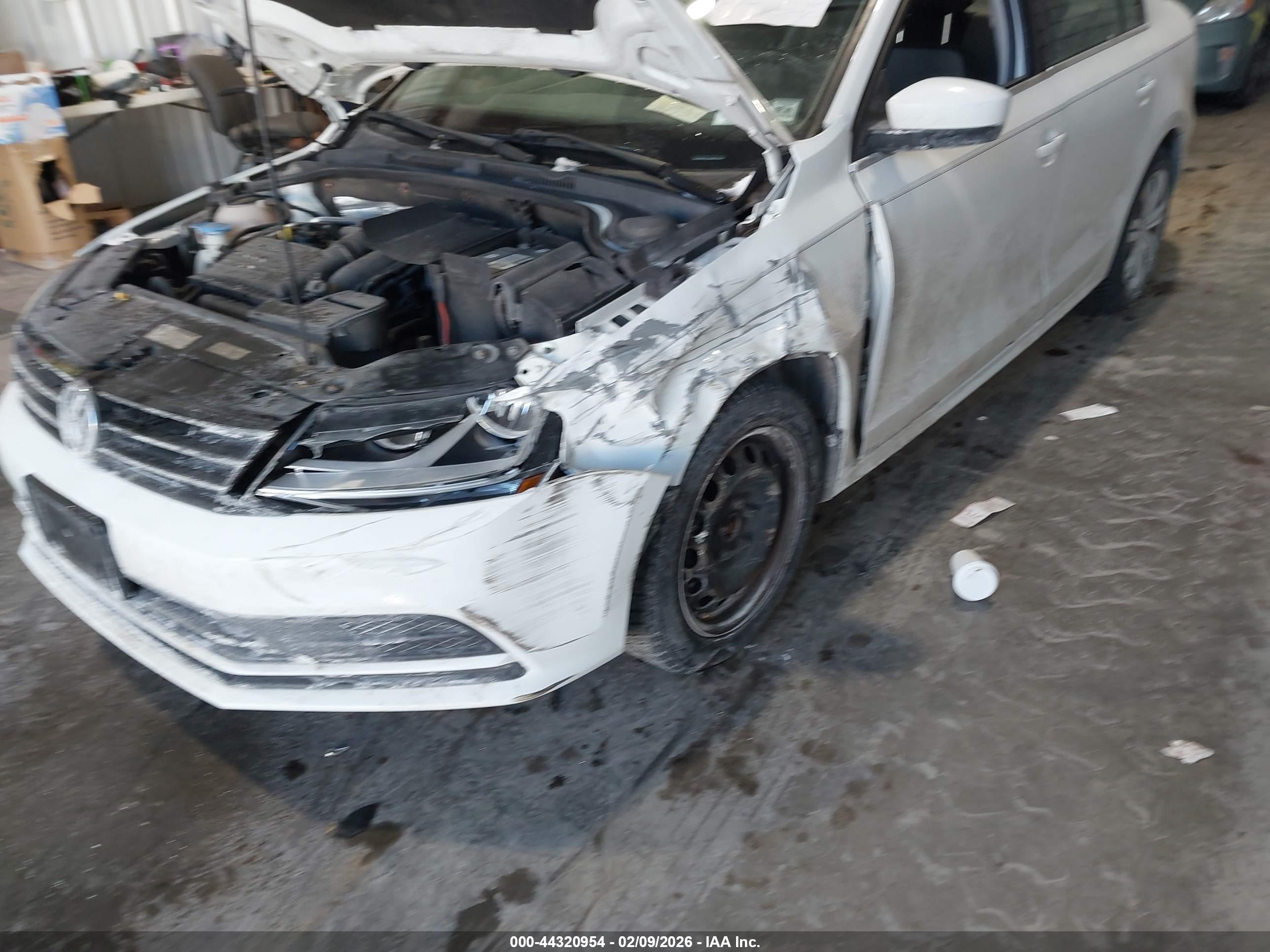 VOLKSWAGEN JETTA image 6