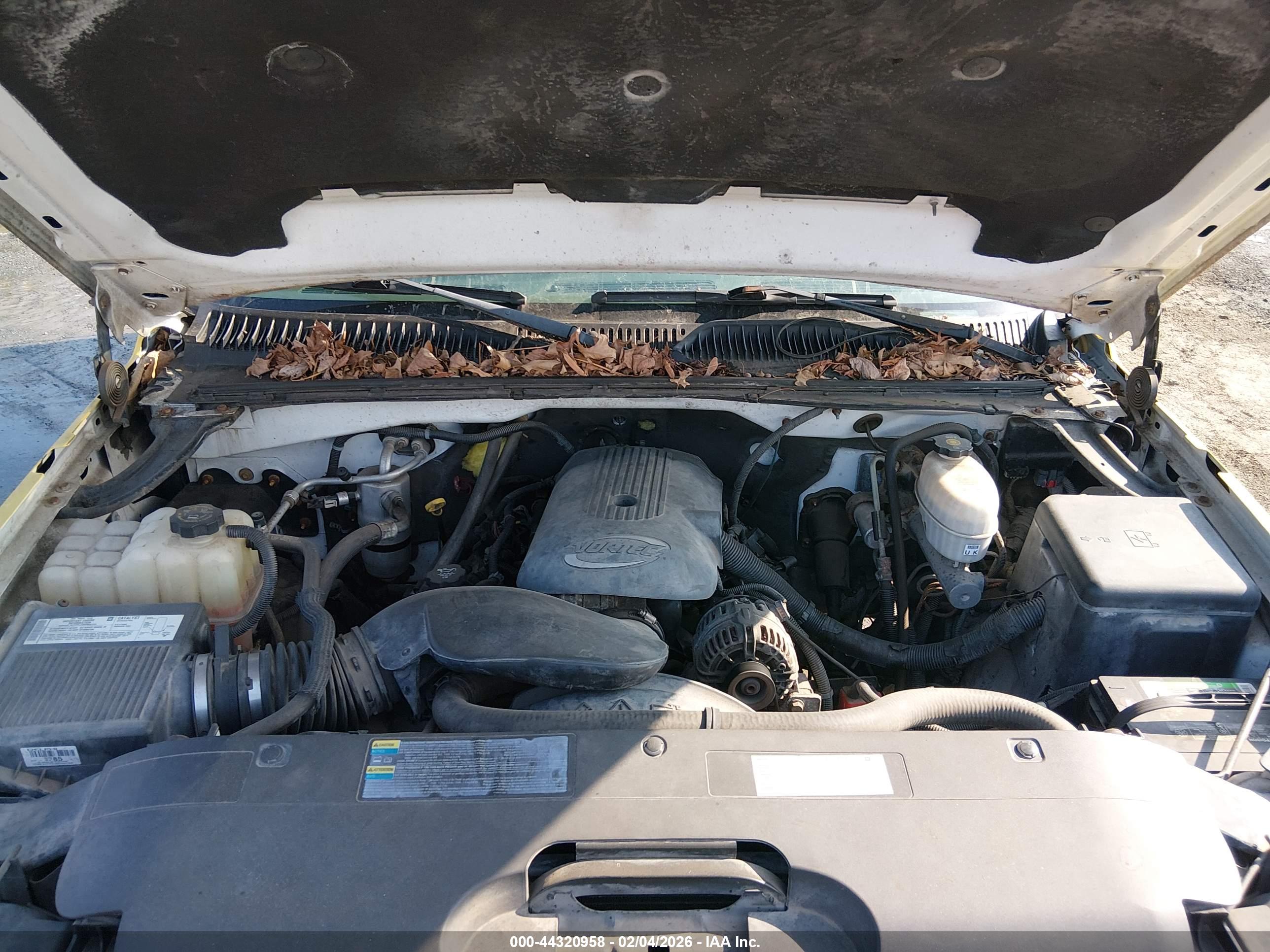CHEVROLET SILVERADO image 10