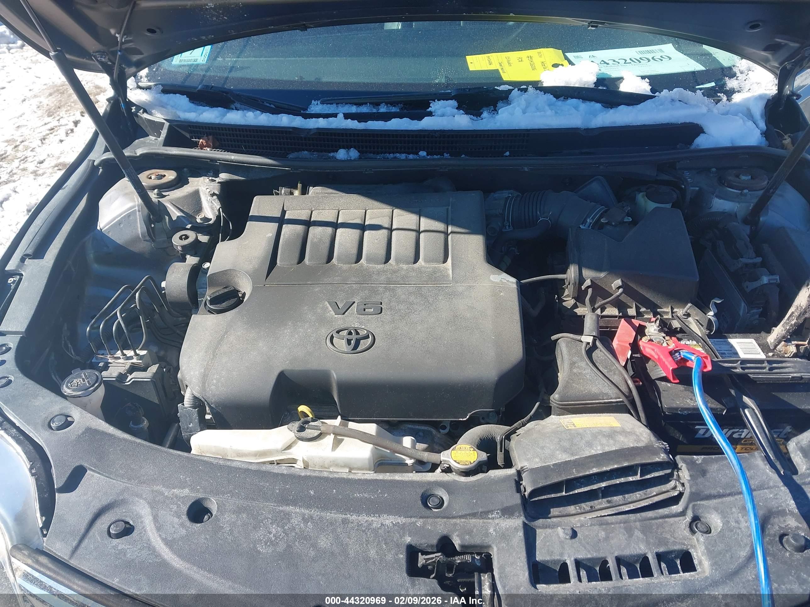 TOYOTA AVALON image 10